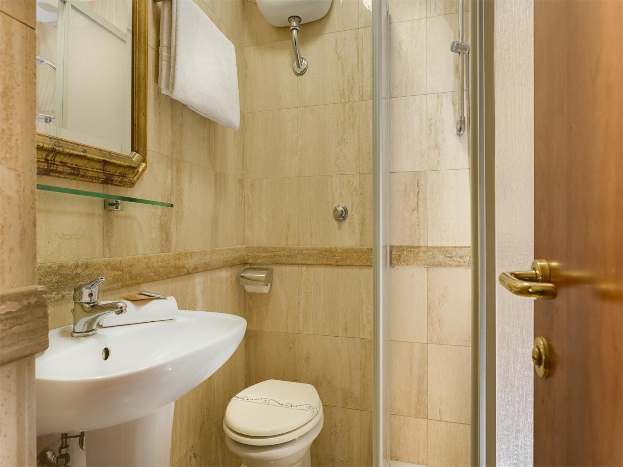 Small Single Room