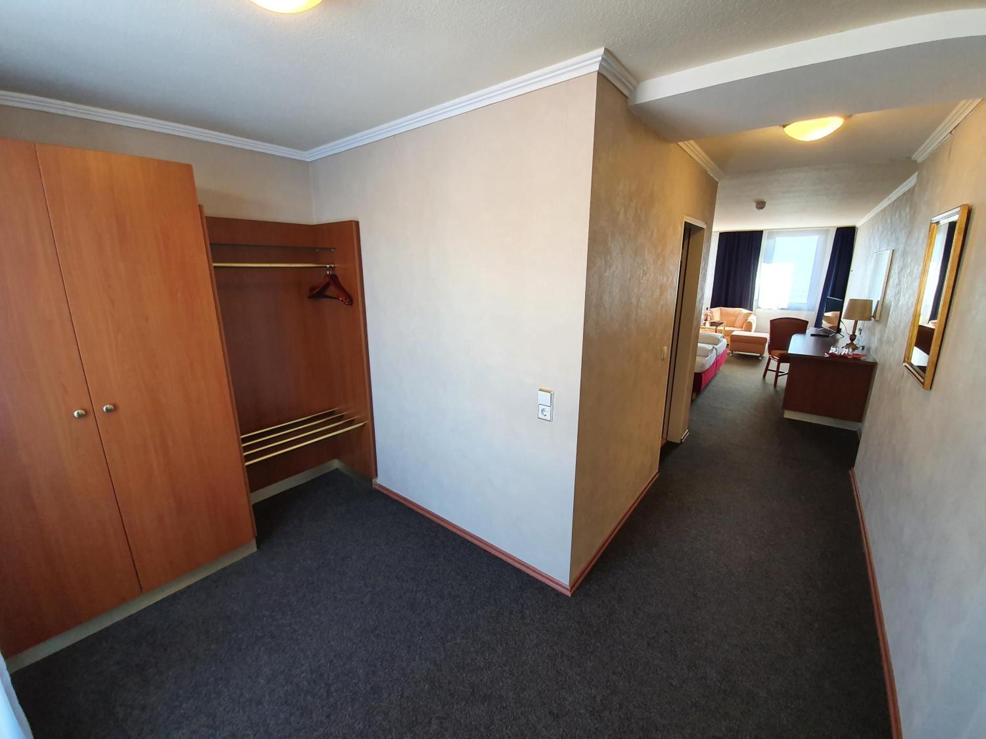 Superior King Room