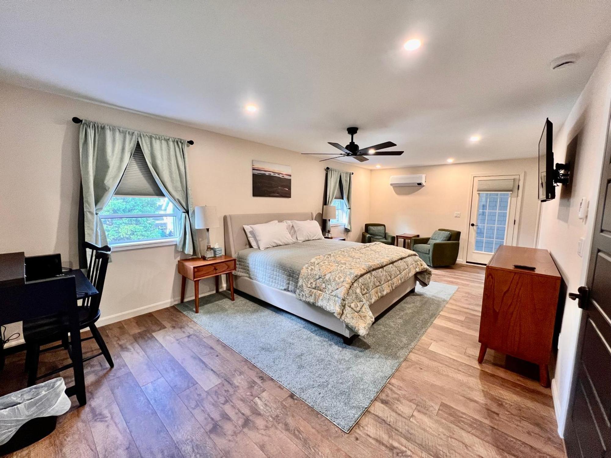 Superior King Room