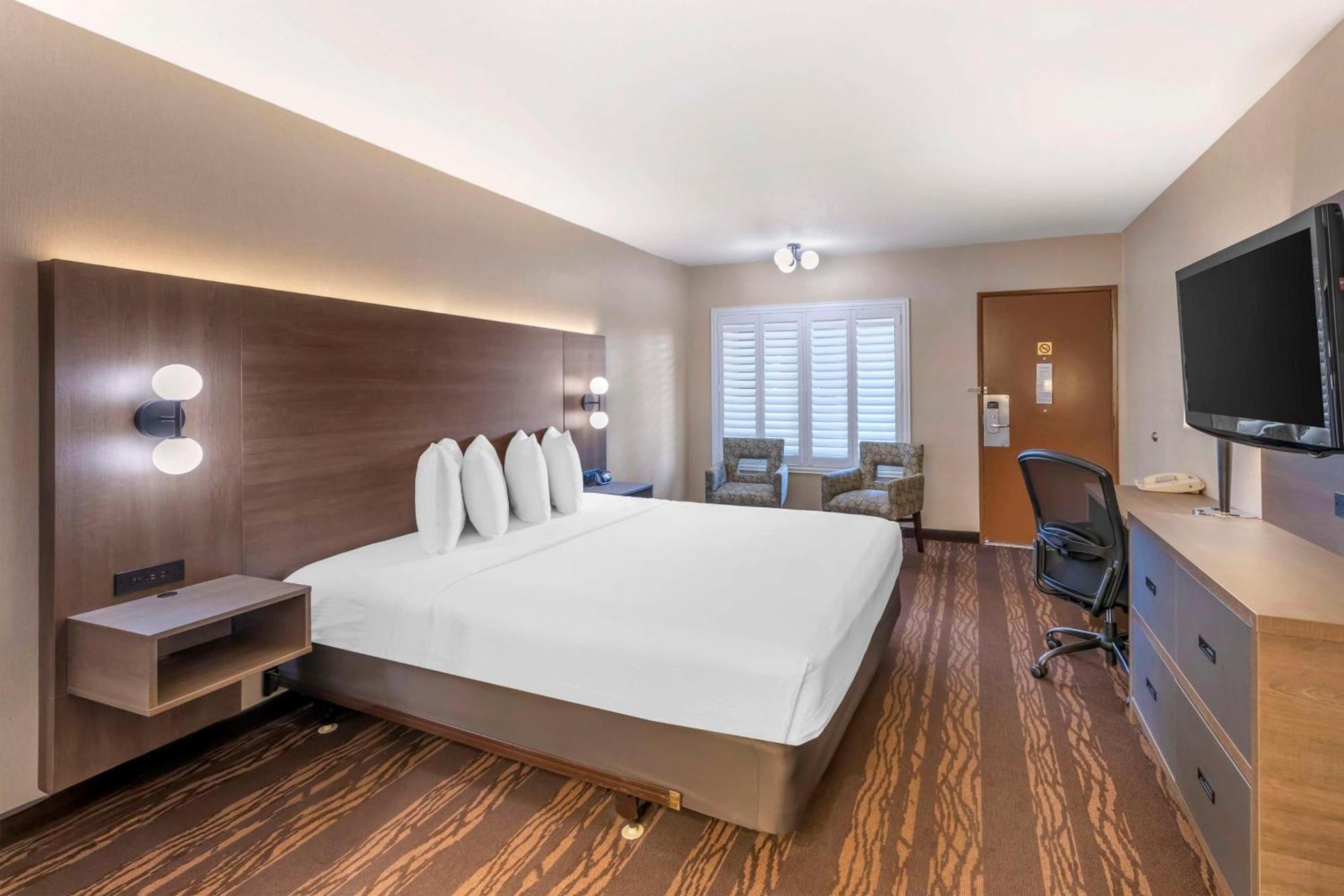 Habitación con cama extragrande - Planta superior - No fumadores