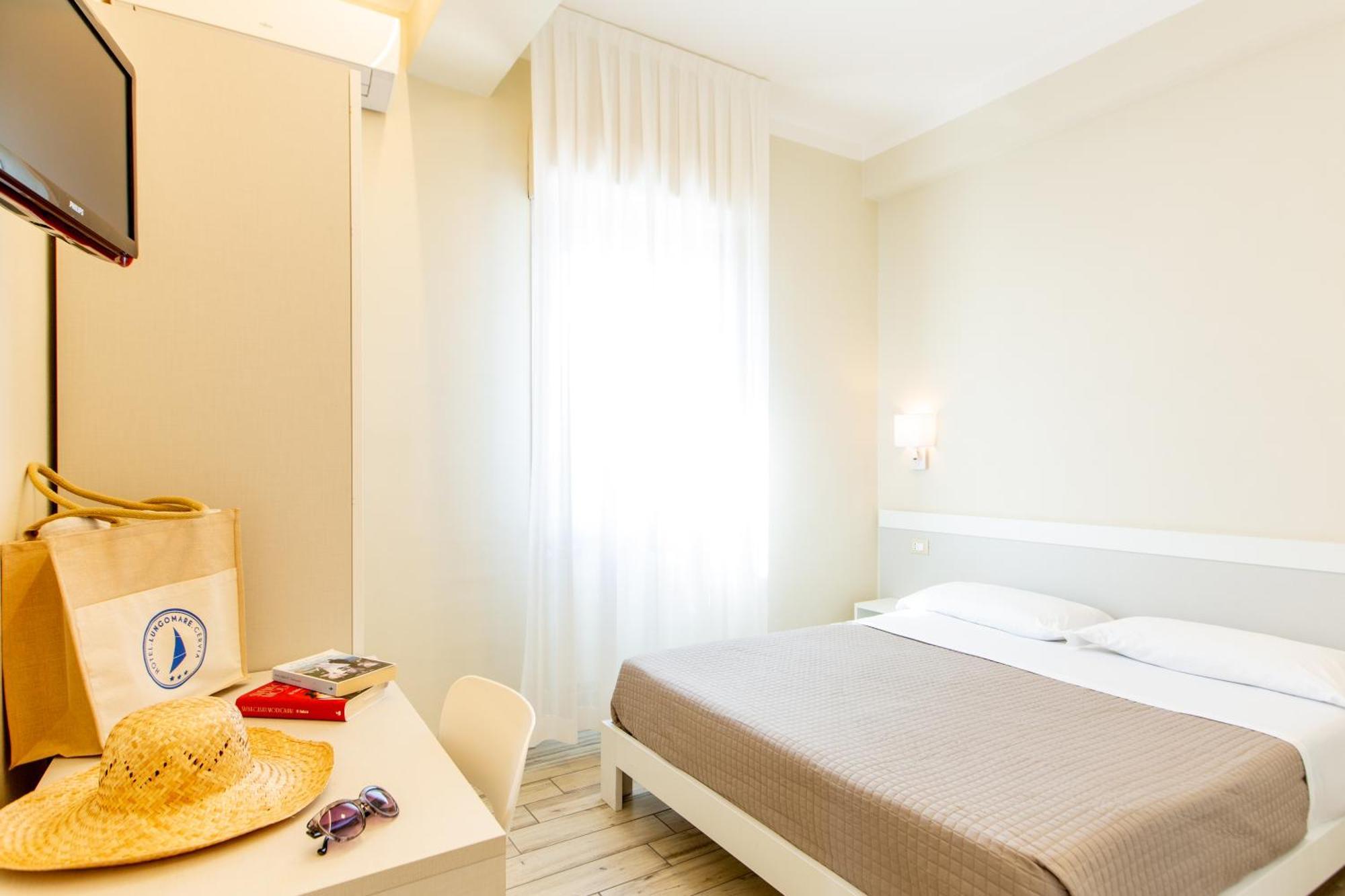 Small Double Room,1591482654:JPEG