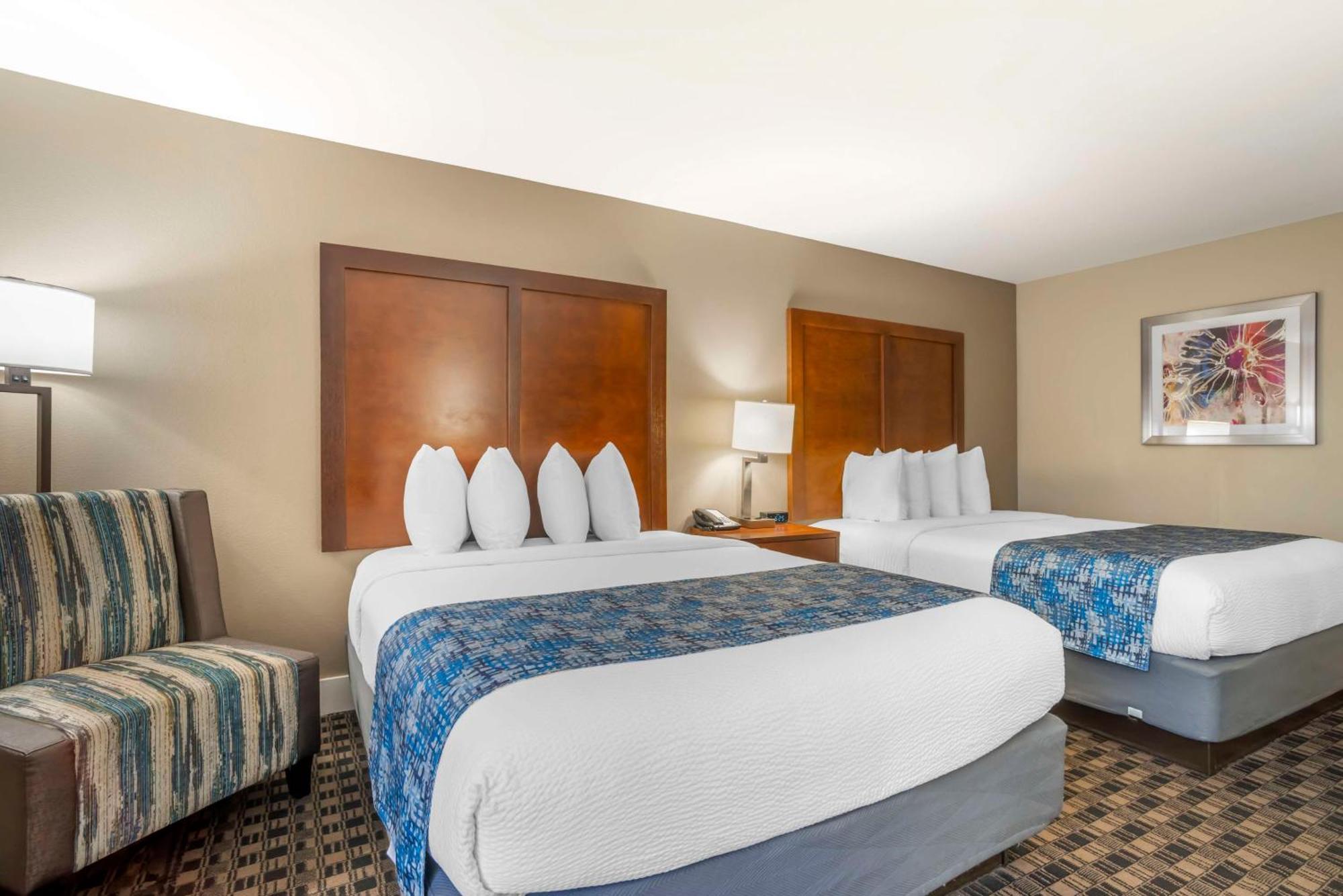 Queen Room with Two Queen Beds - Non-Smoking