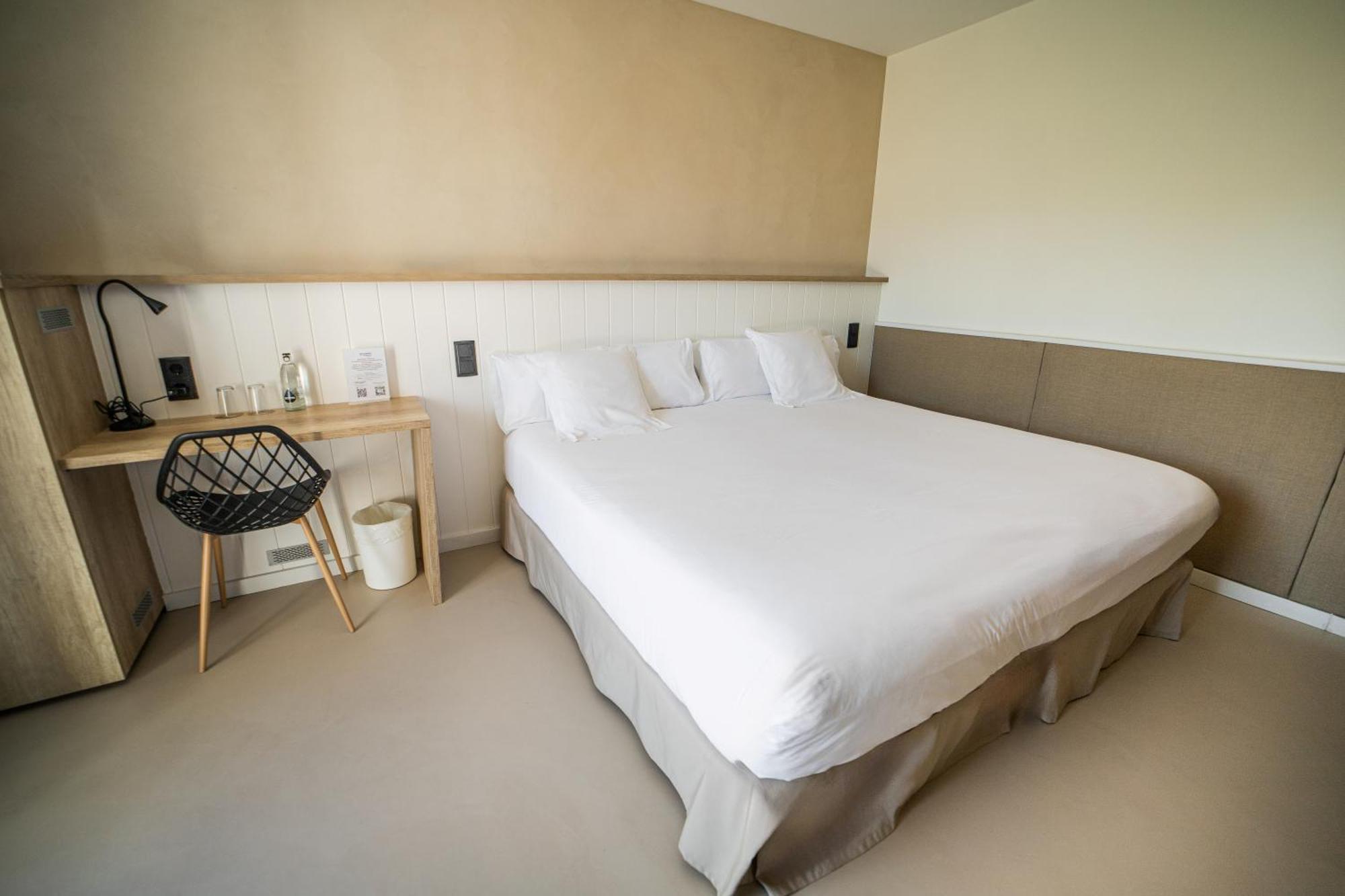 Double or Twin Room without kitchen