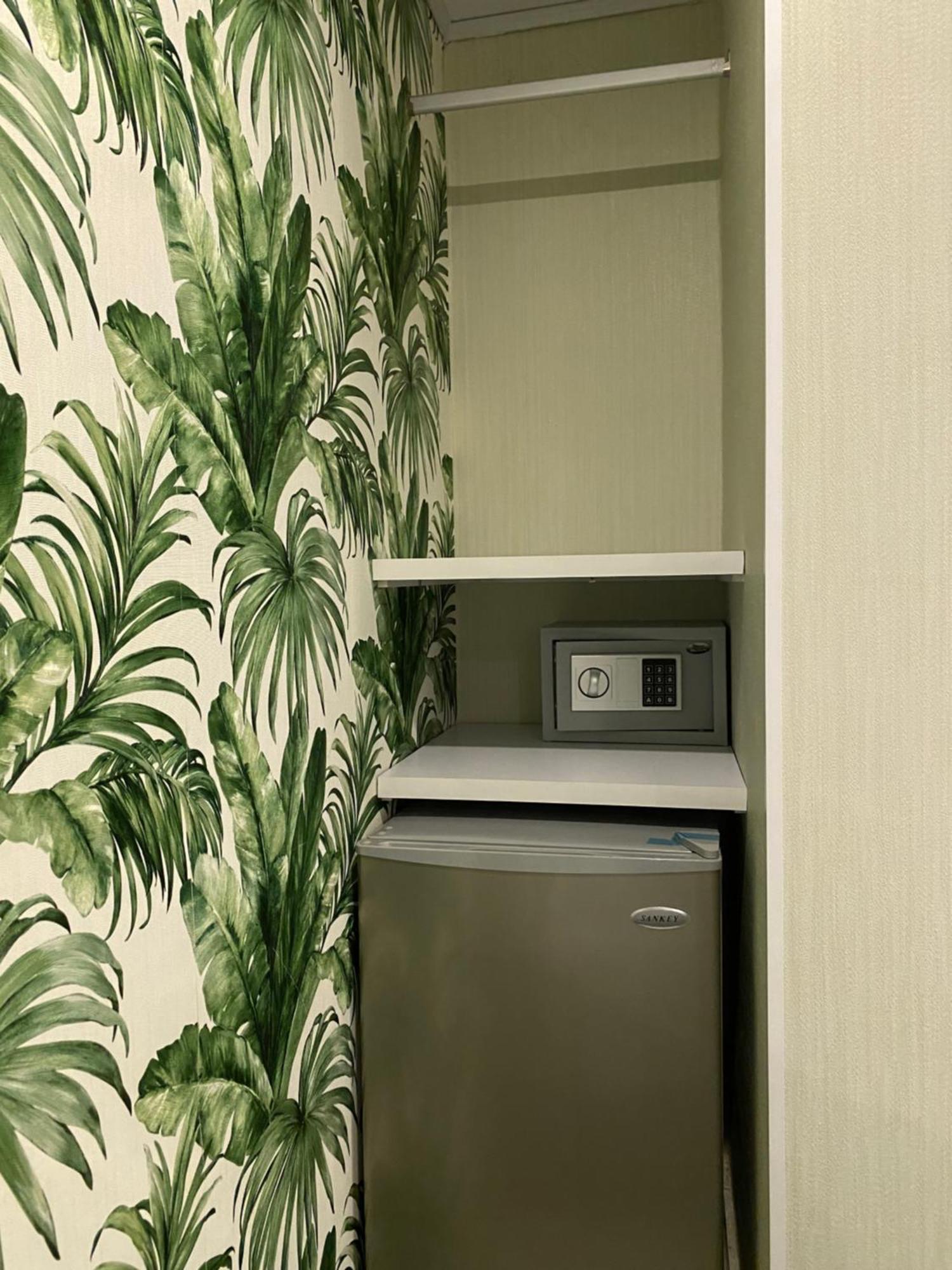 Double Room Private Bathroom