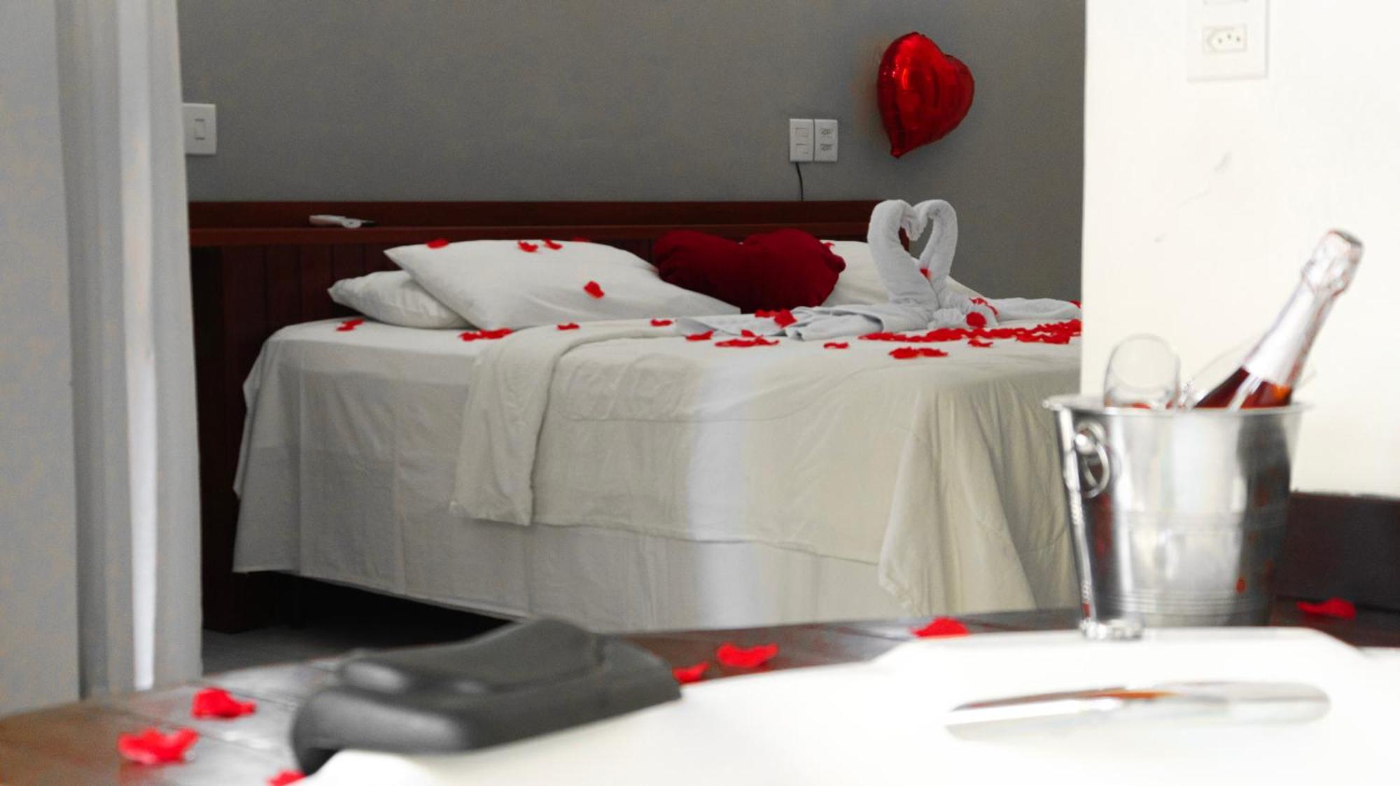 Deluxe Suite Spa Bath