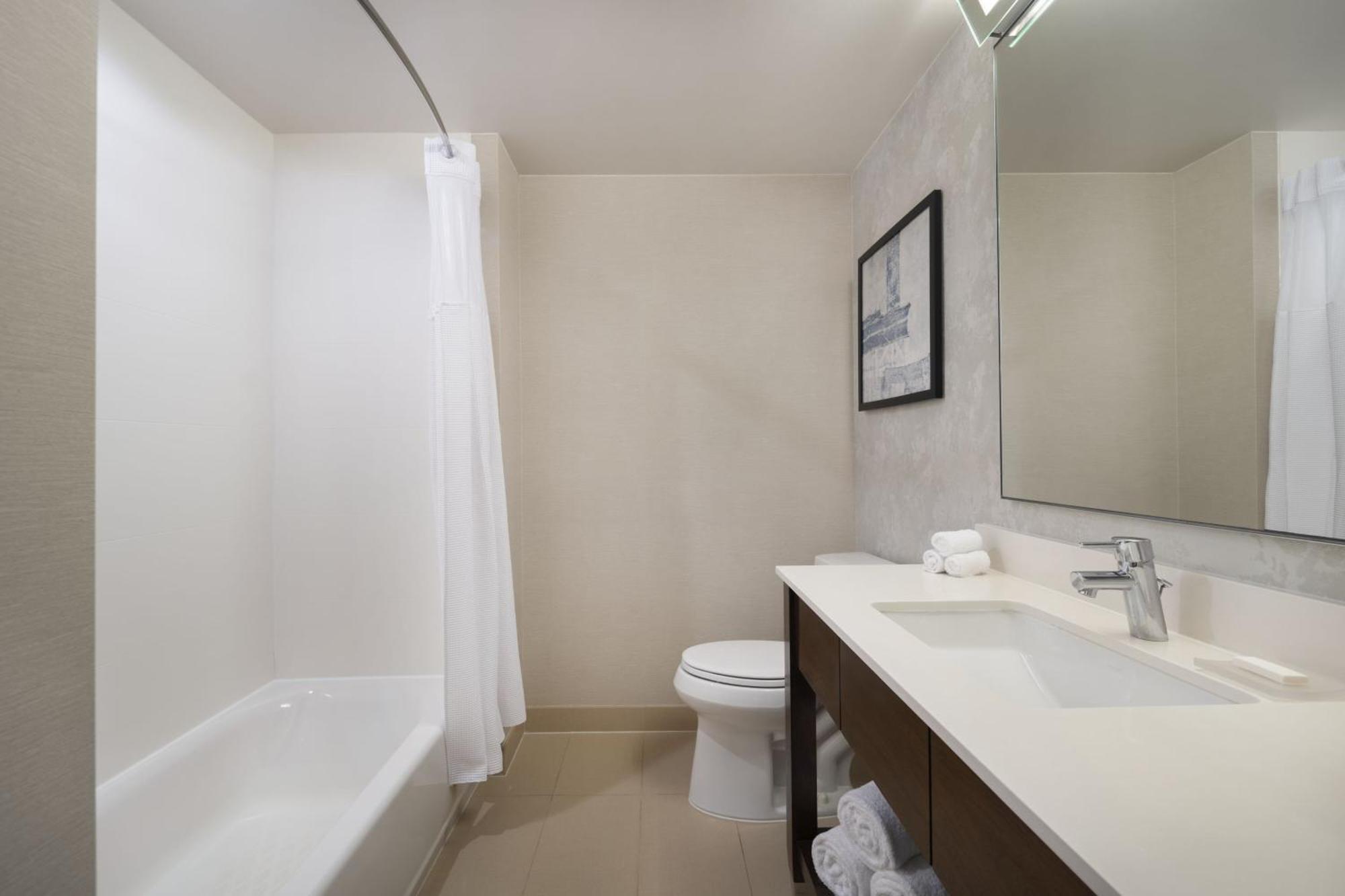 Two-Bedroom Suite,1658089667:JPEG