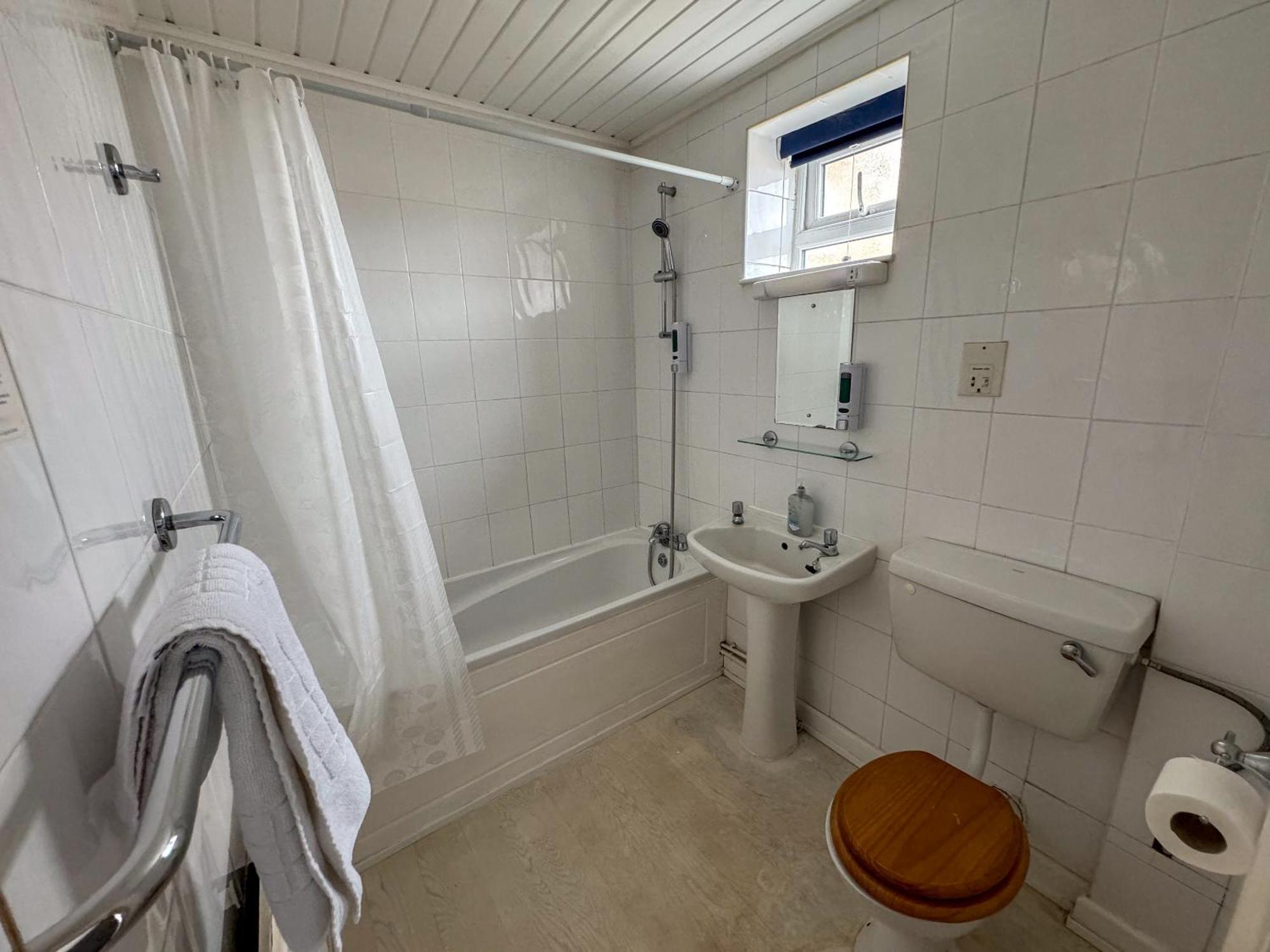 Budget Single Room,1592997049:JPEG