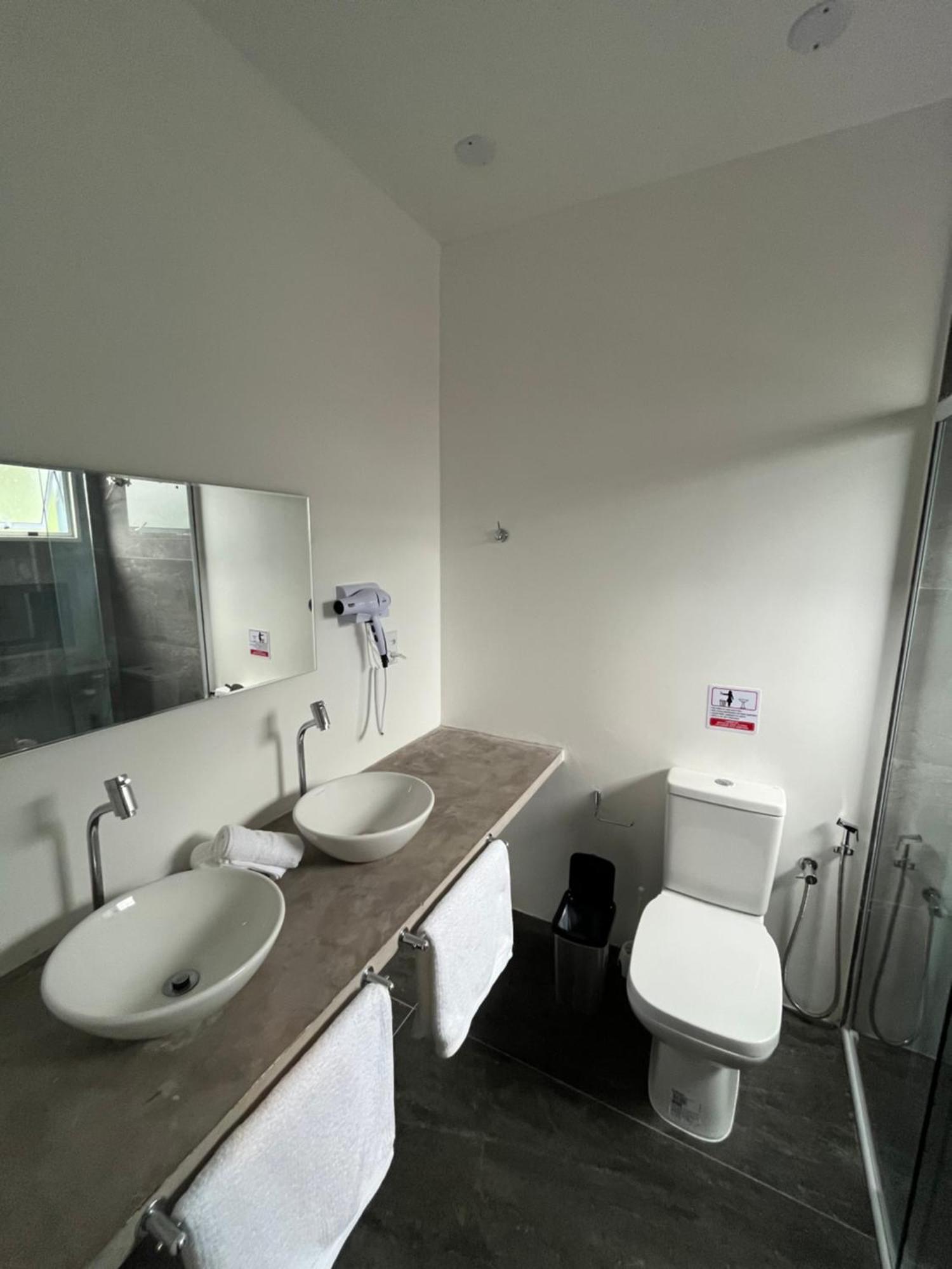 Deluxe Suite,1593665840:JPEG