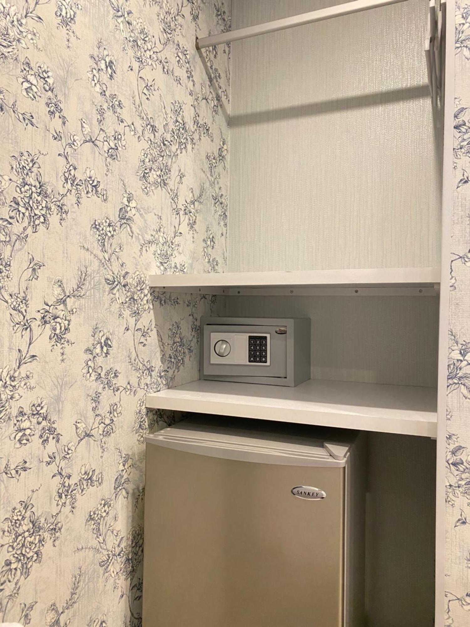 Double Room Private Bathroom