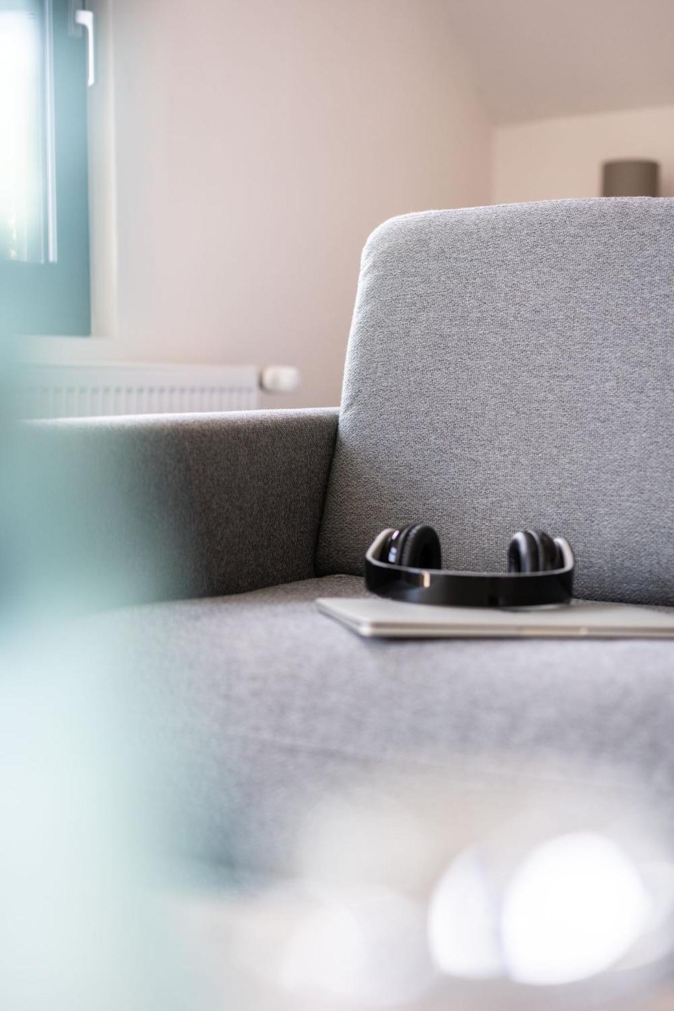 Deluxe Double Room Shower