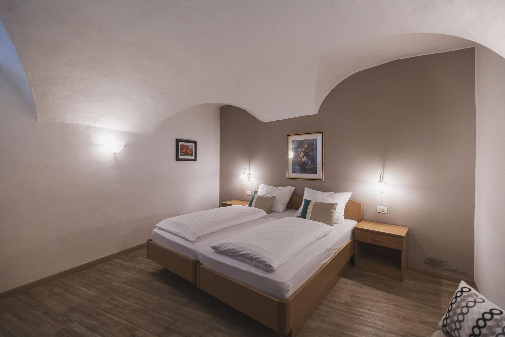 Apartment,1595440666:JPEG