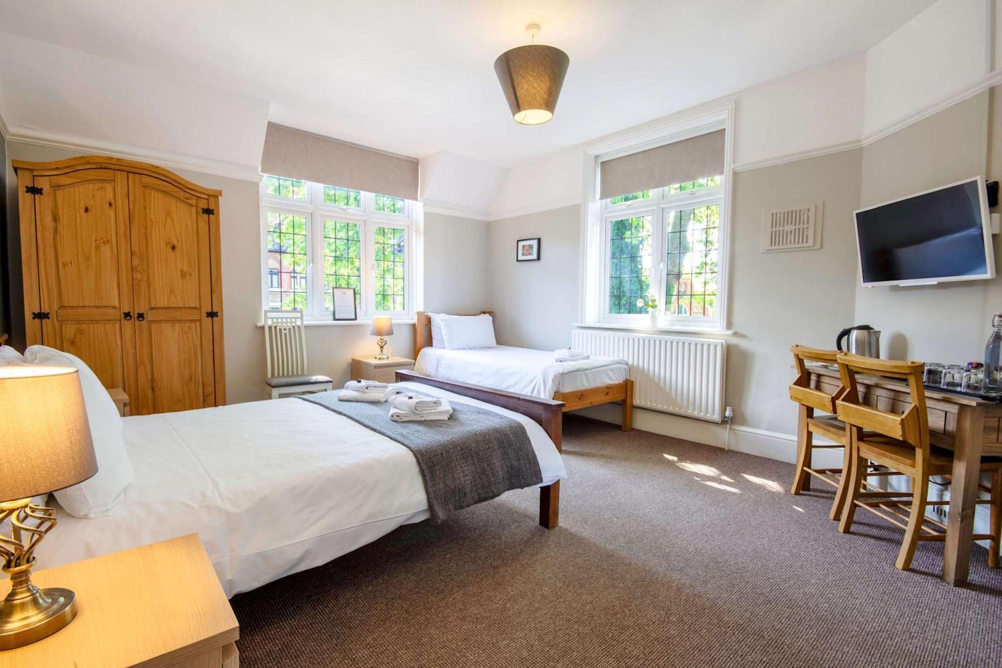Triple Room with Shared Bathroom