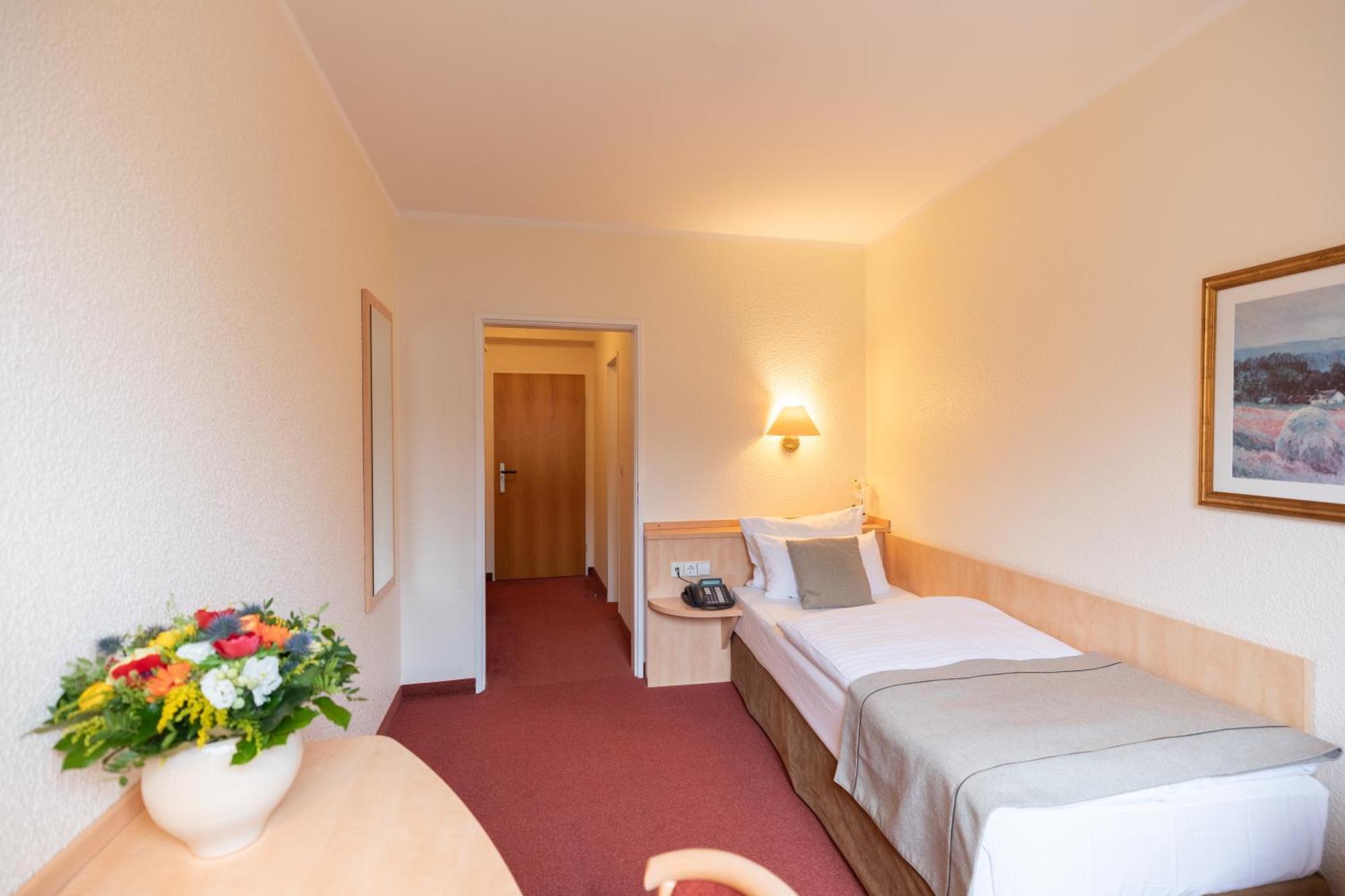 Economy Single Room