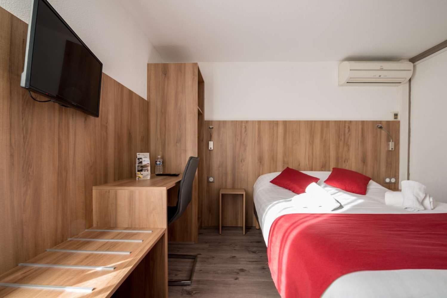Double Room,1596018637:JPEG
