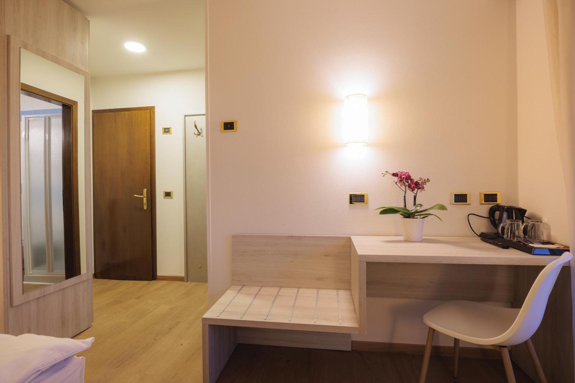 Triple Room,1596876538:JPEG