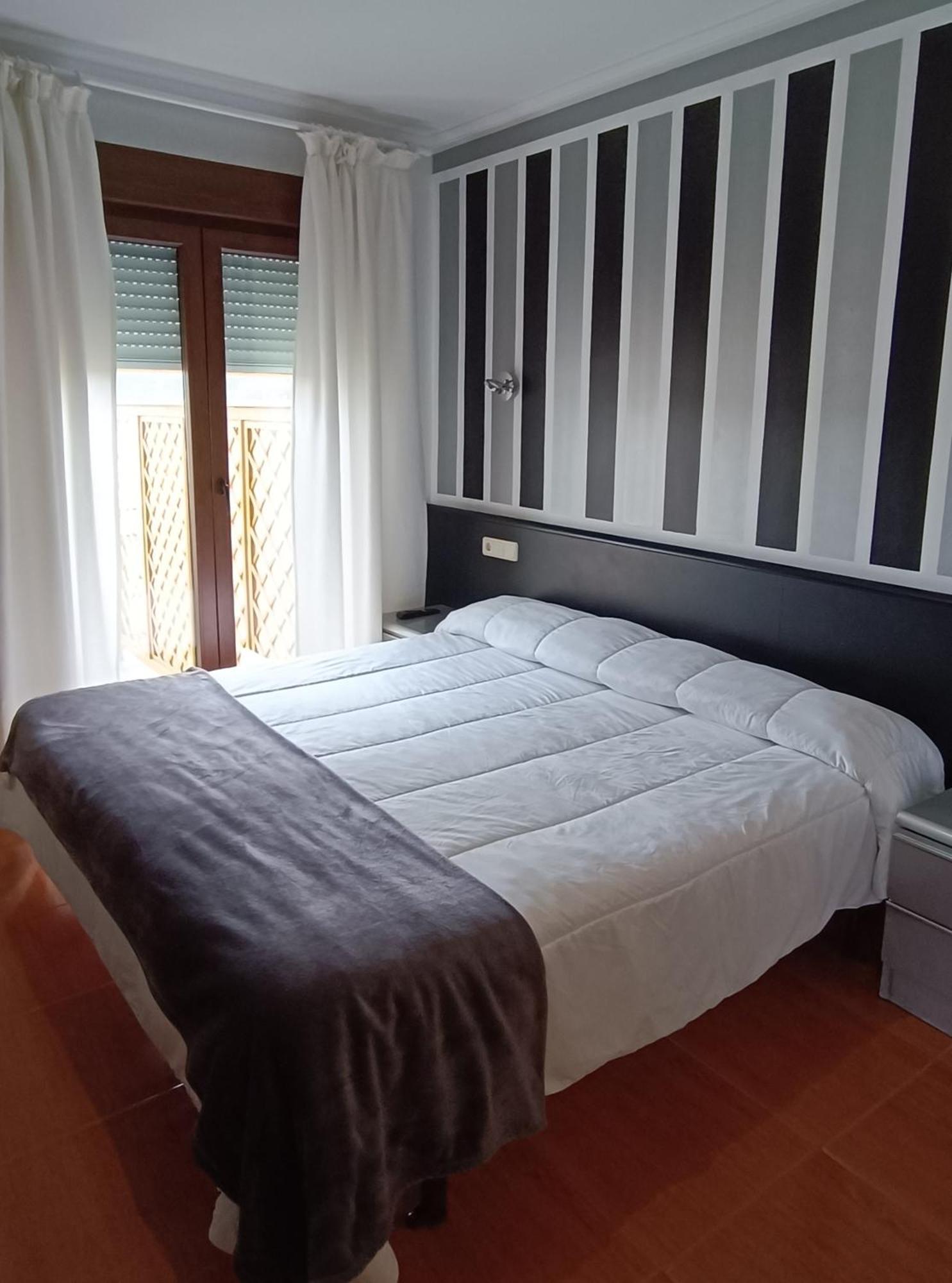 Double or Twin Room Sea View