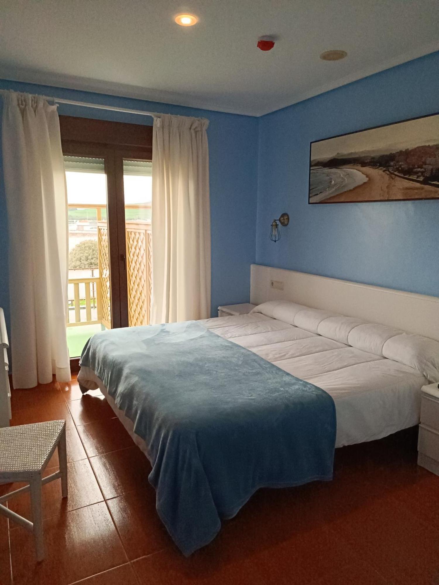 Double or Twin Room Sea View