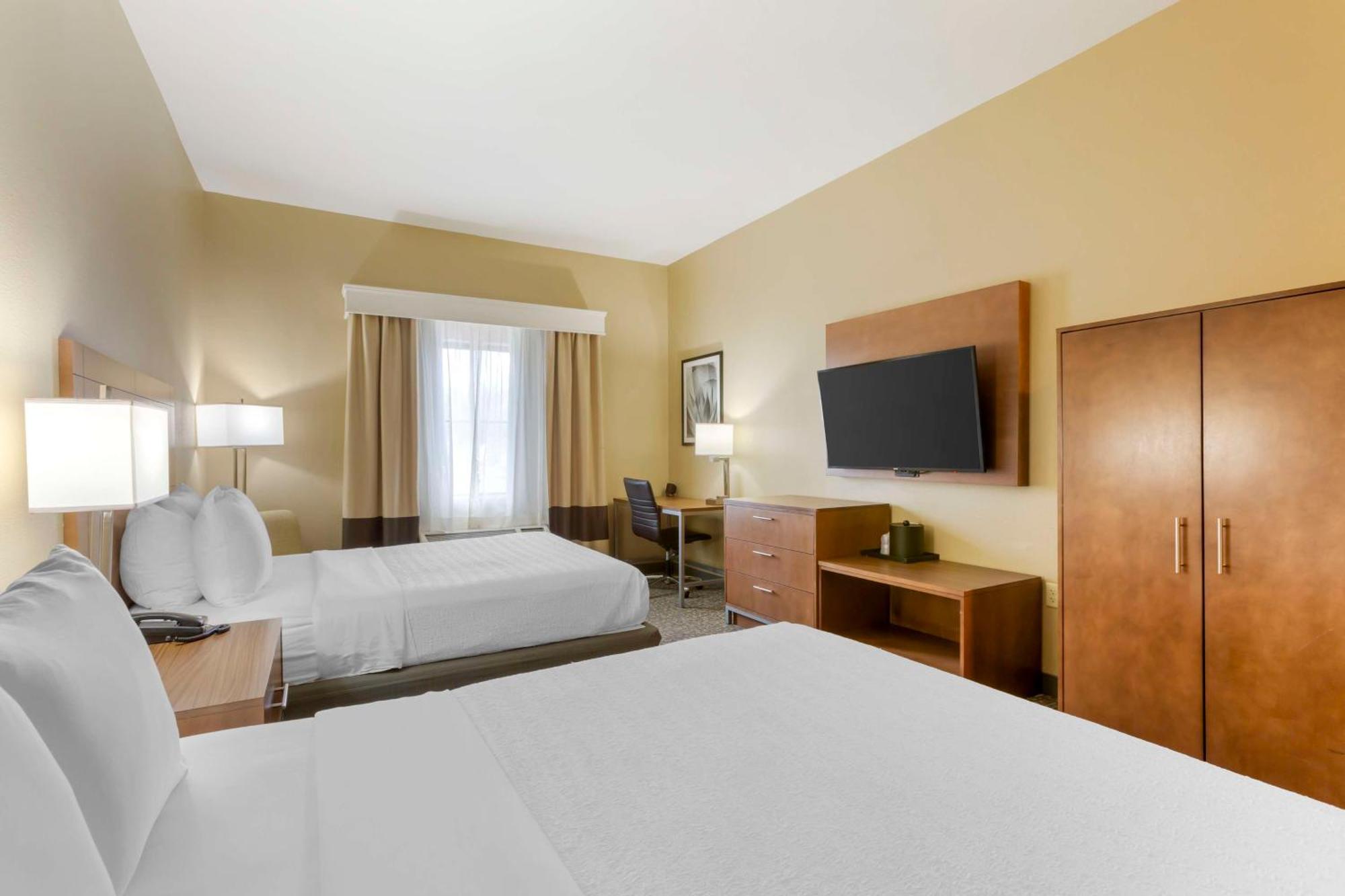 Queen Room with Two Queen Beds - Disability Access