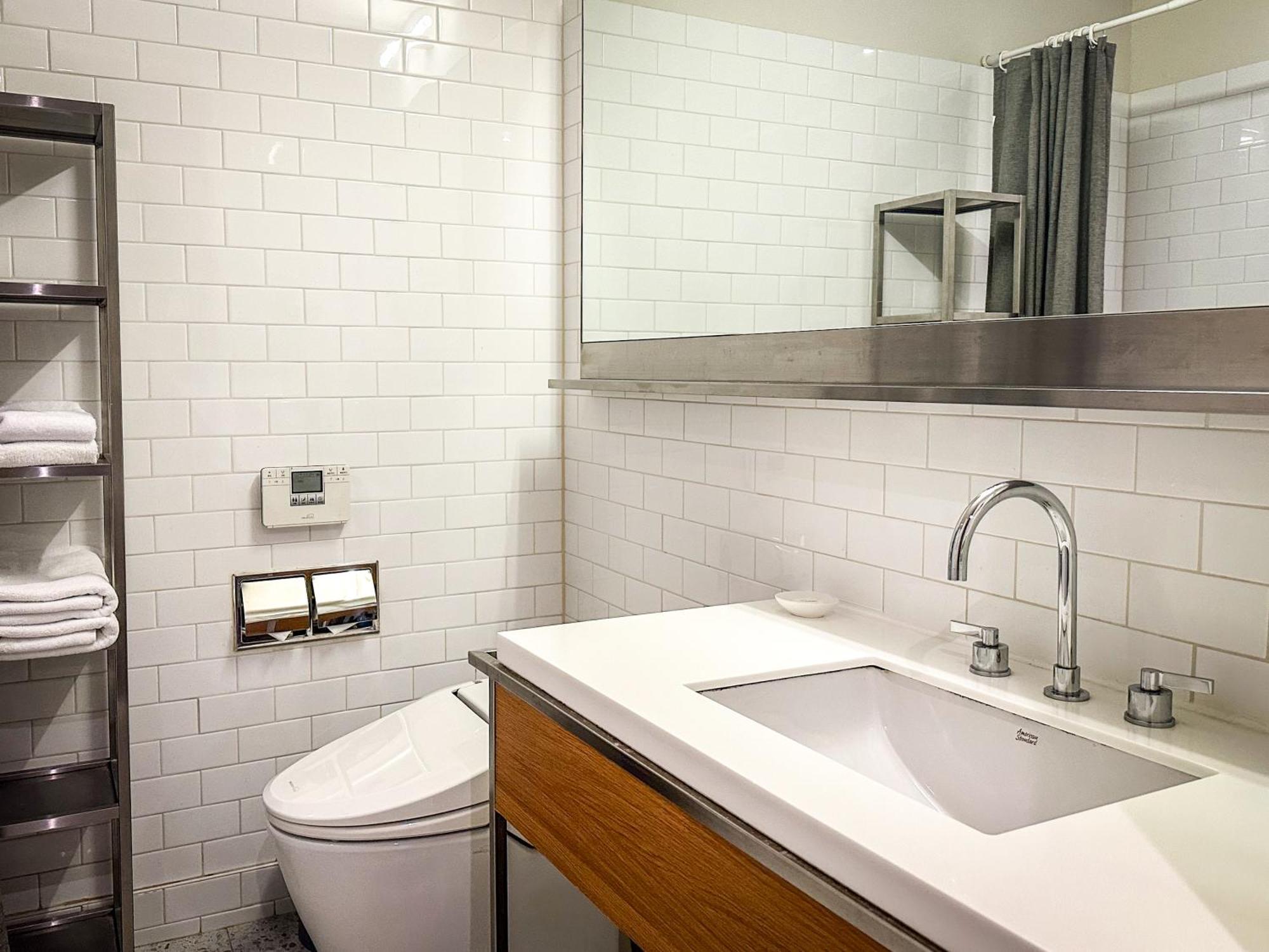 West Double Bath