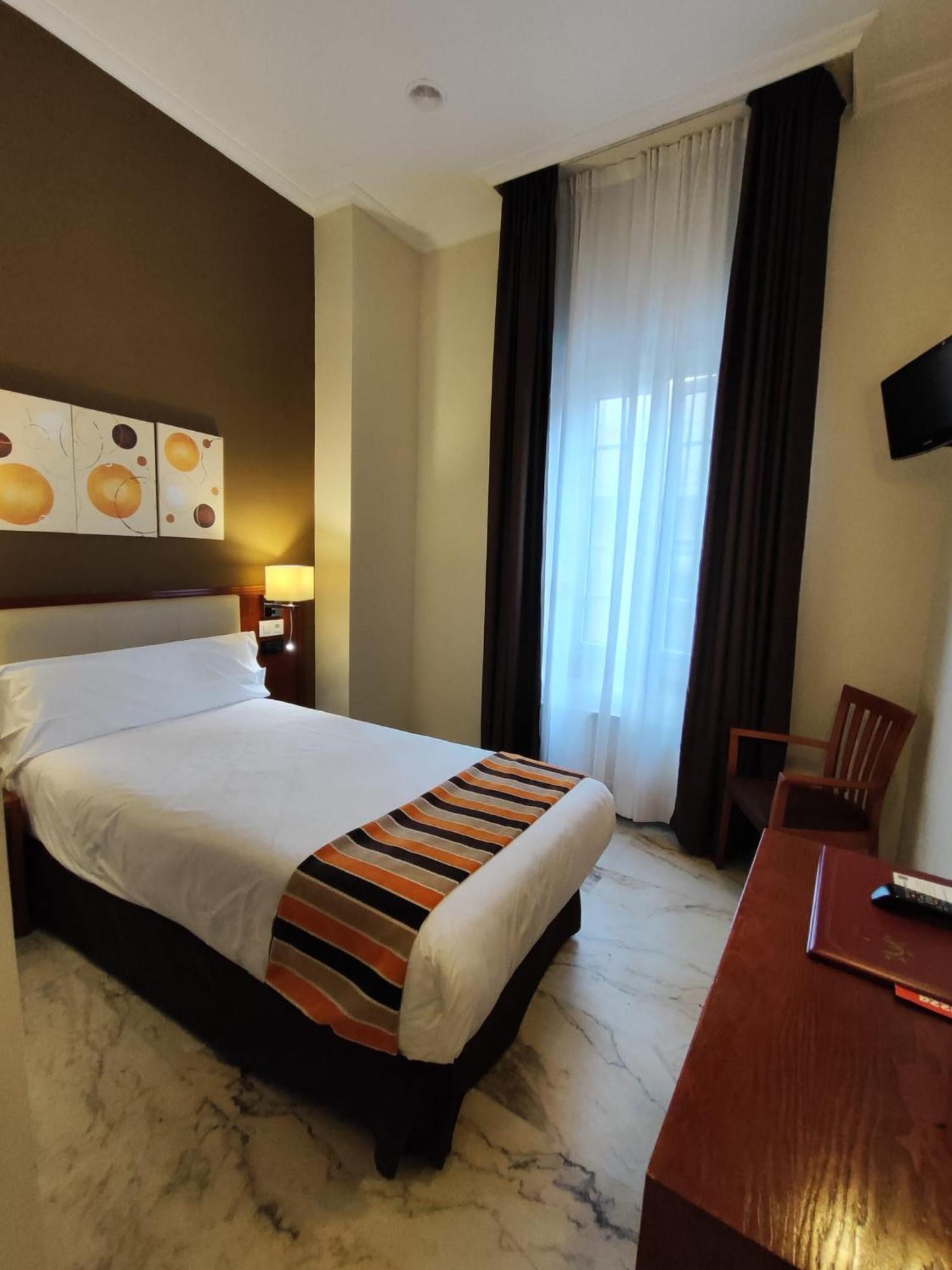 Single Room,1602333389:JPEG