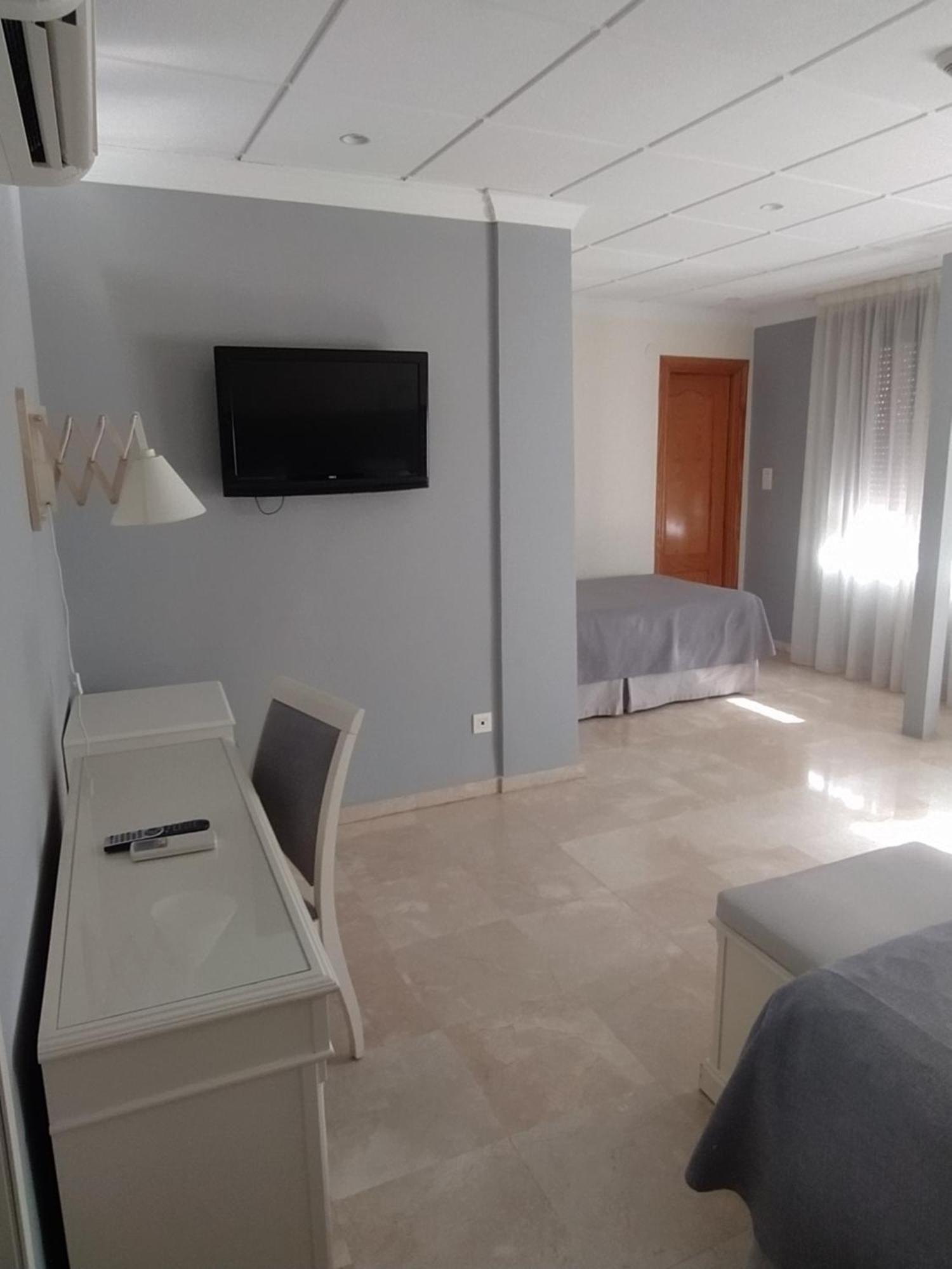 Quarto com 2 Camas de Solteiro