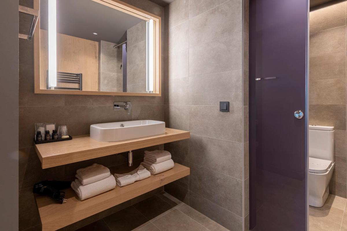 Double or Twin Room Mountain View