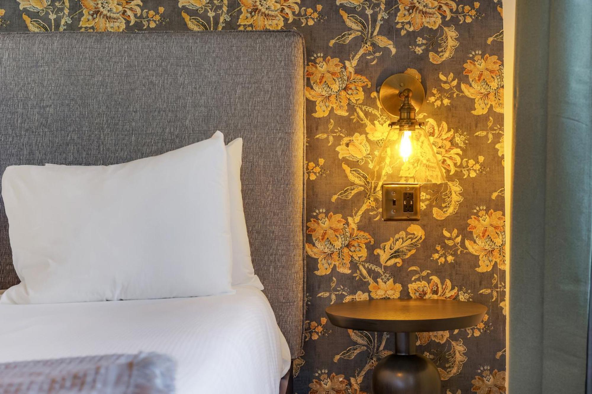 Queen Suite