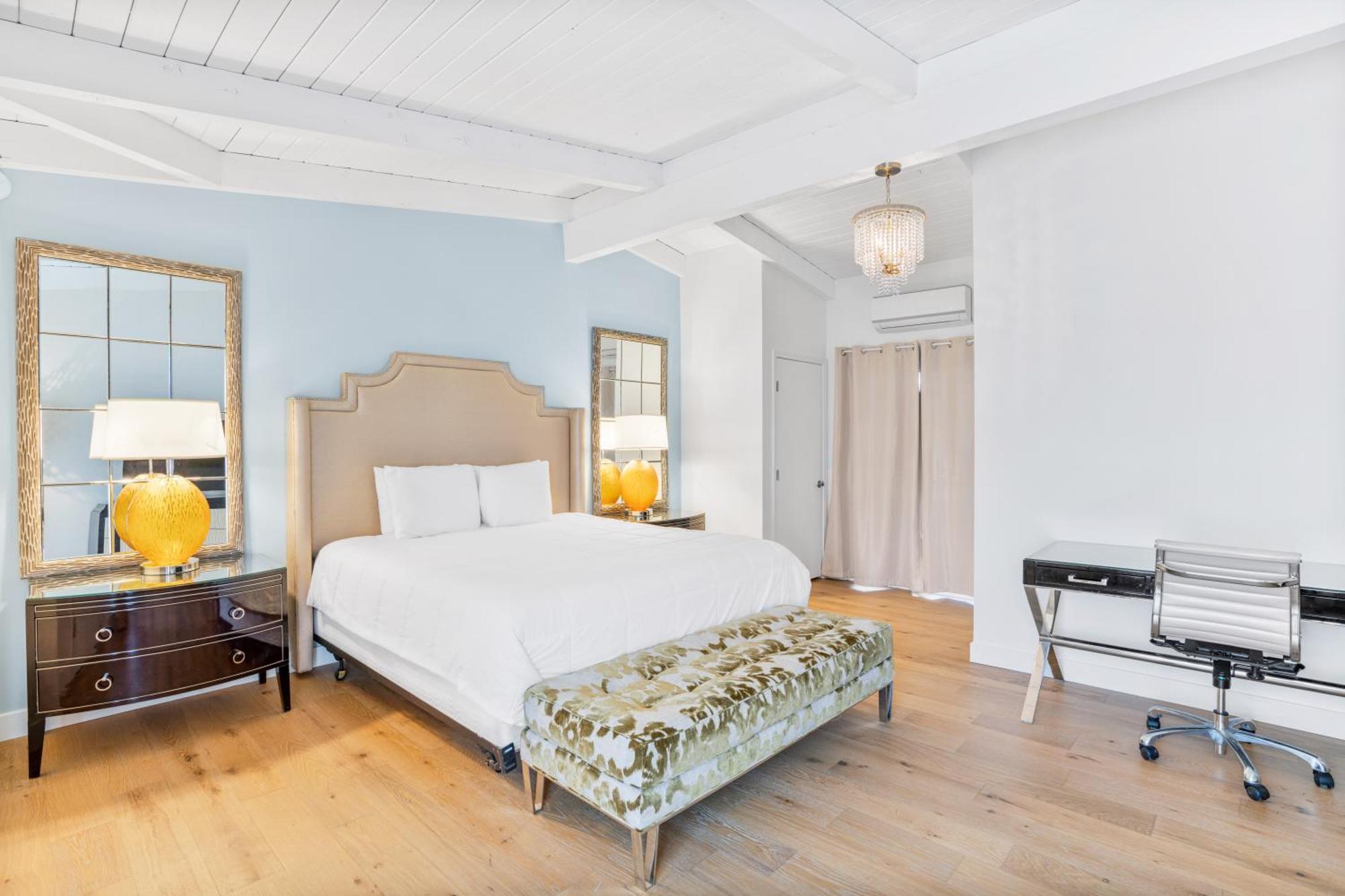 King Room with Balcony