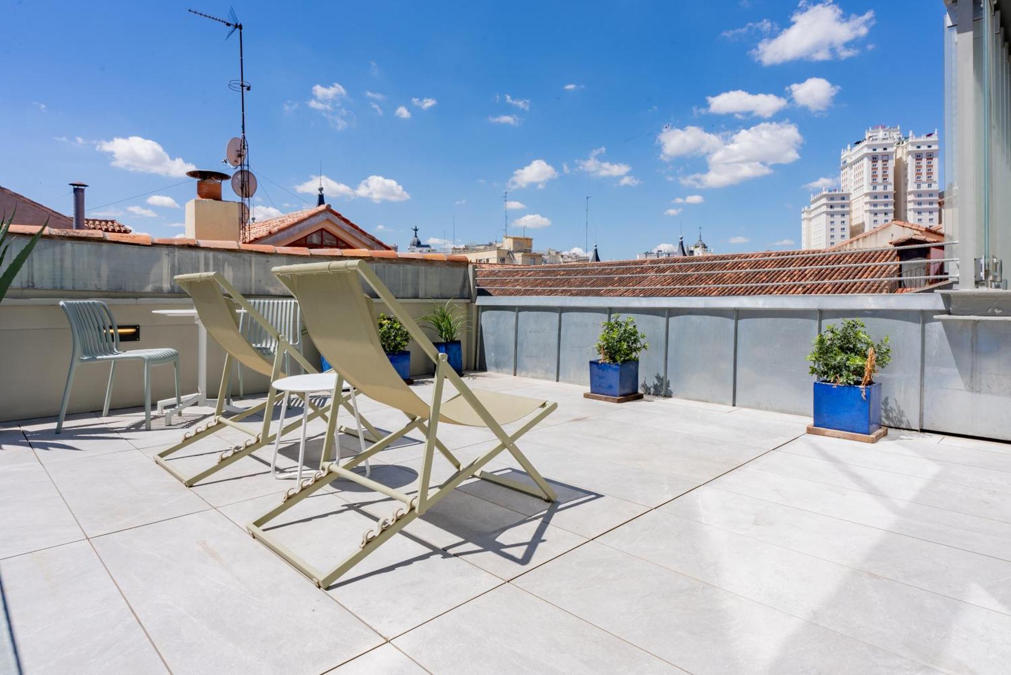 Akeah Superior Terrace