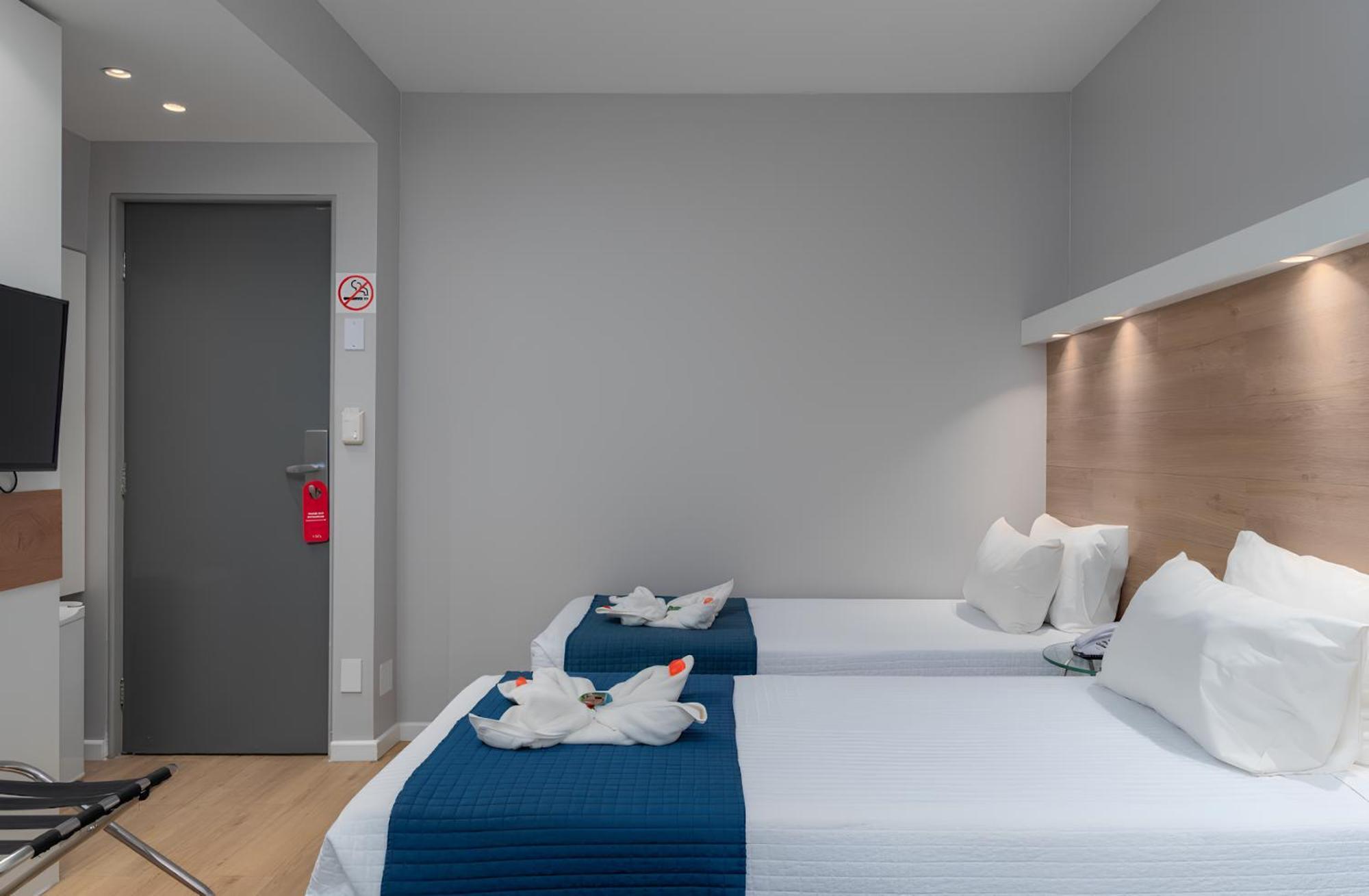 Premium Double Twin 2 single beds Room without Sea View
