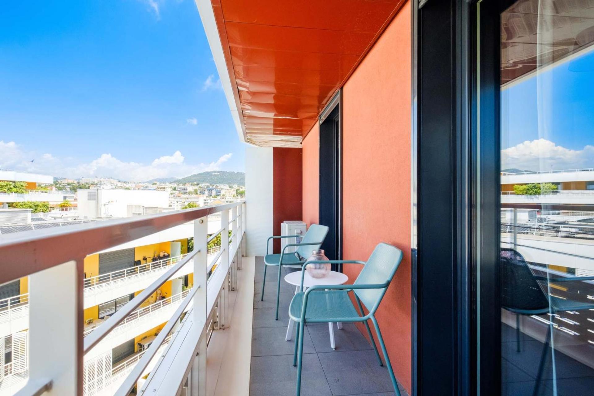 Apartment Terrace,1605218202:JPEG