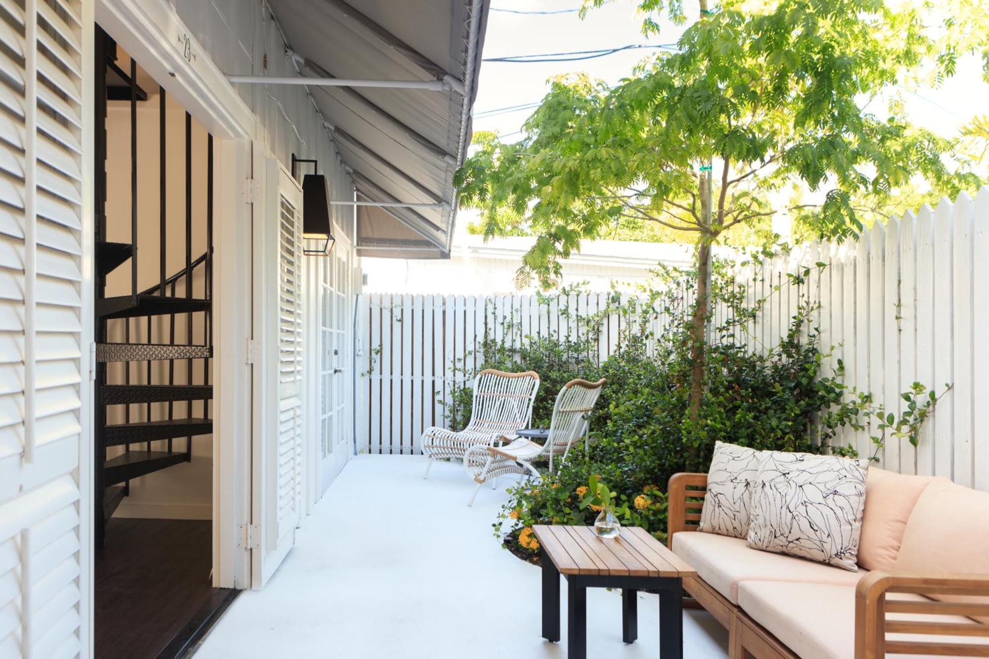 Merlin's Two Bedroom Suite,1606581390:JPEG