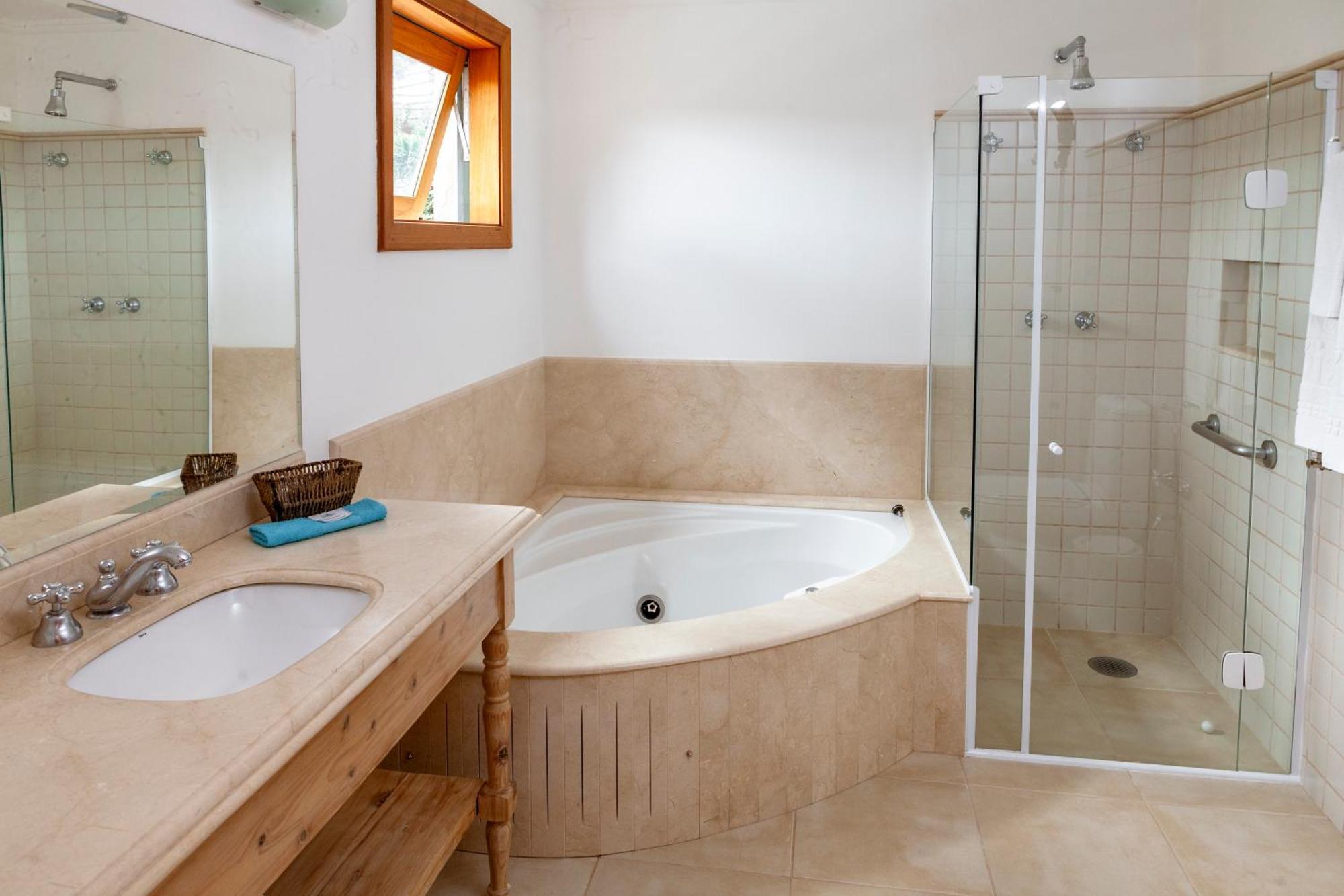 Double Room Spa Bath