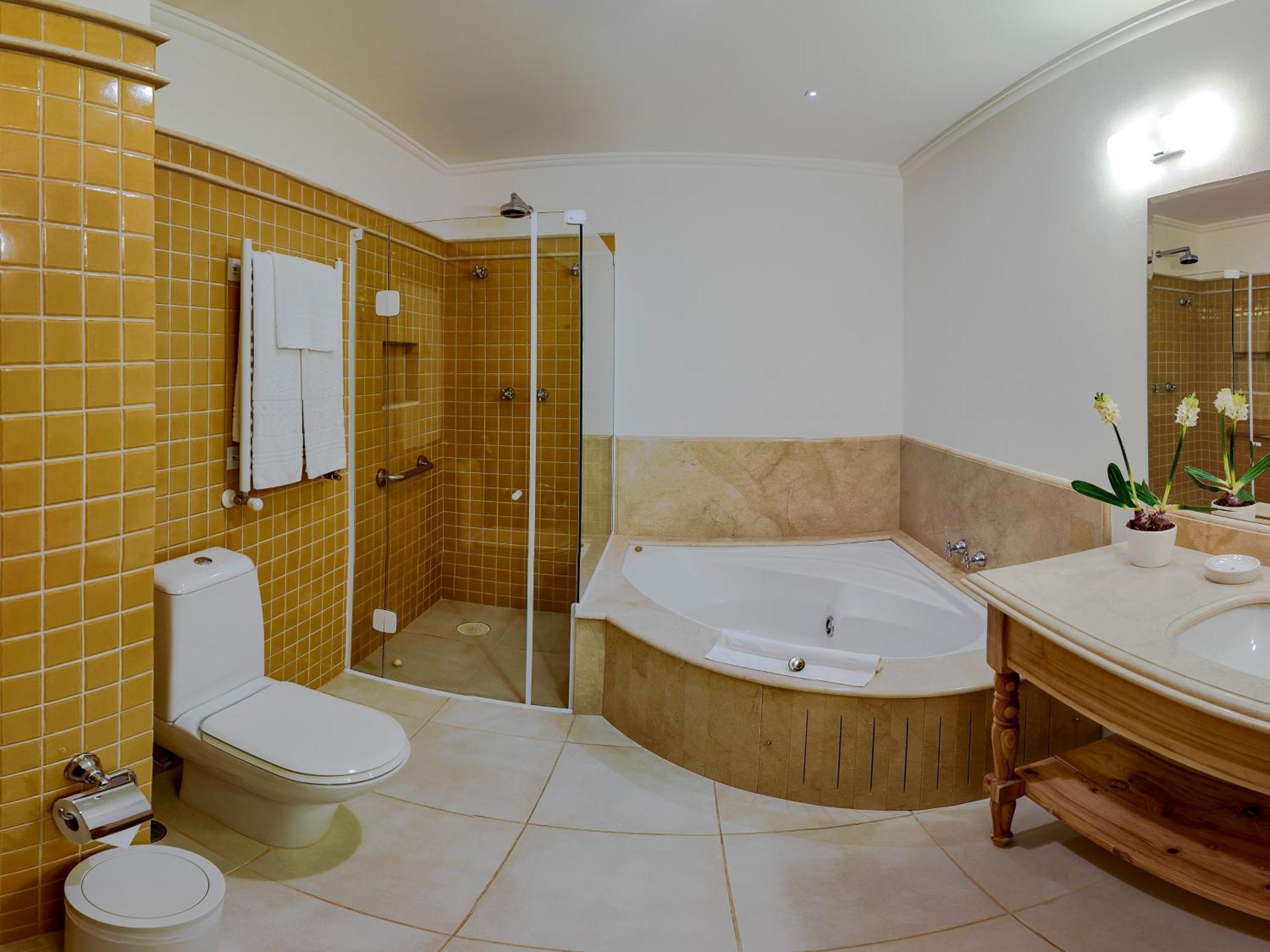Double Room Spa Bath