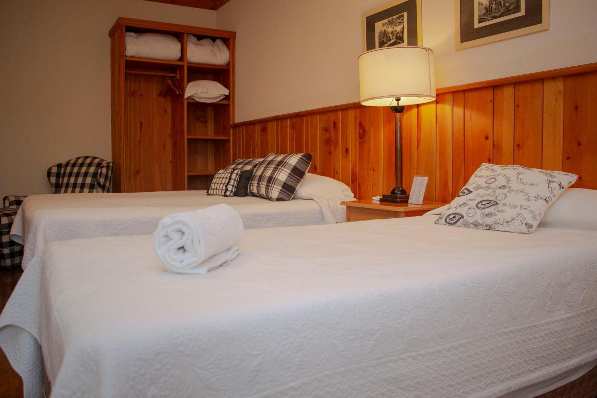 Triple Room Bath
