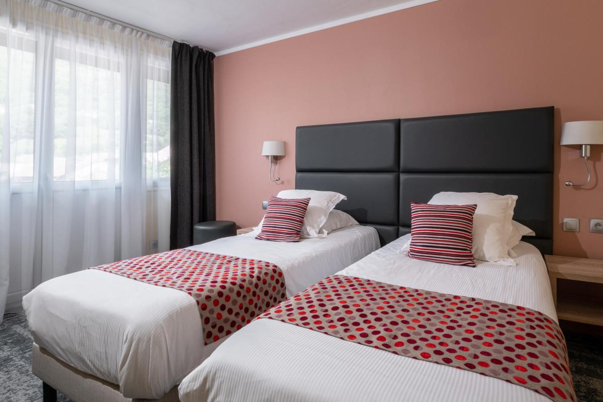 Standard Twin Room,1729997623:JPEG