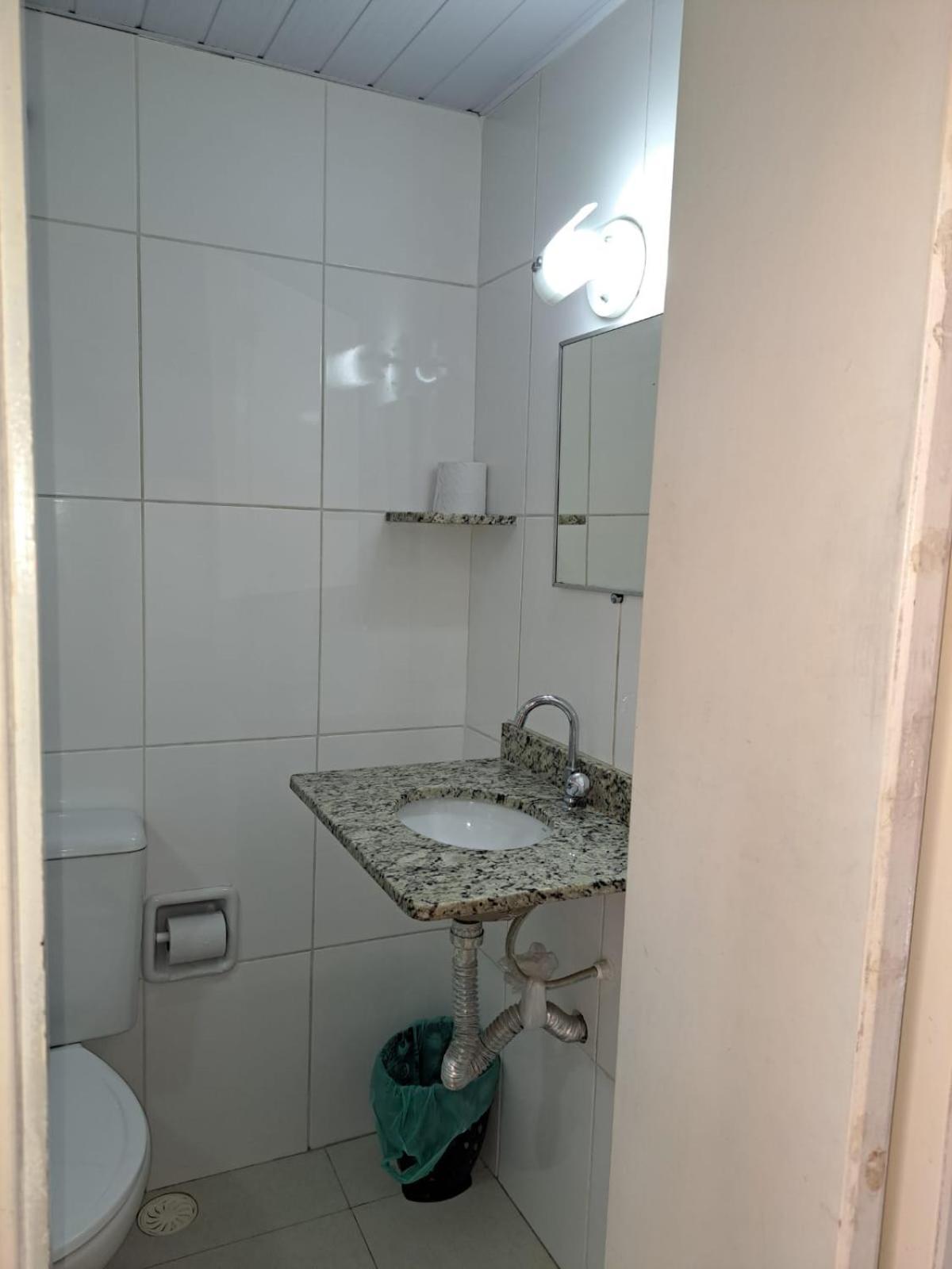 Quarto com 2 Camas de Solteiro