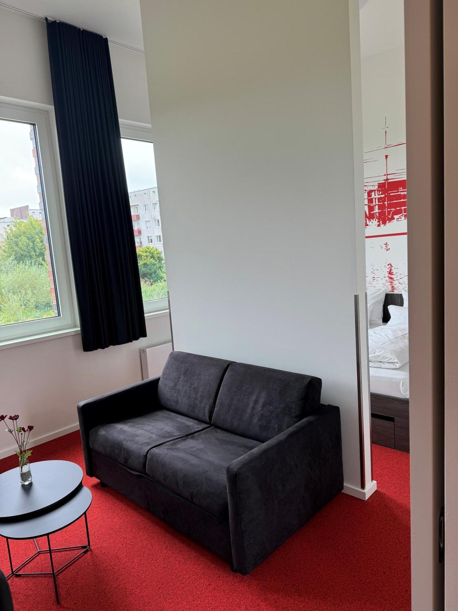 Standard Triple Studio