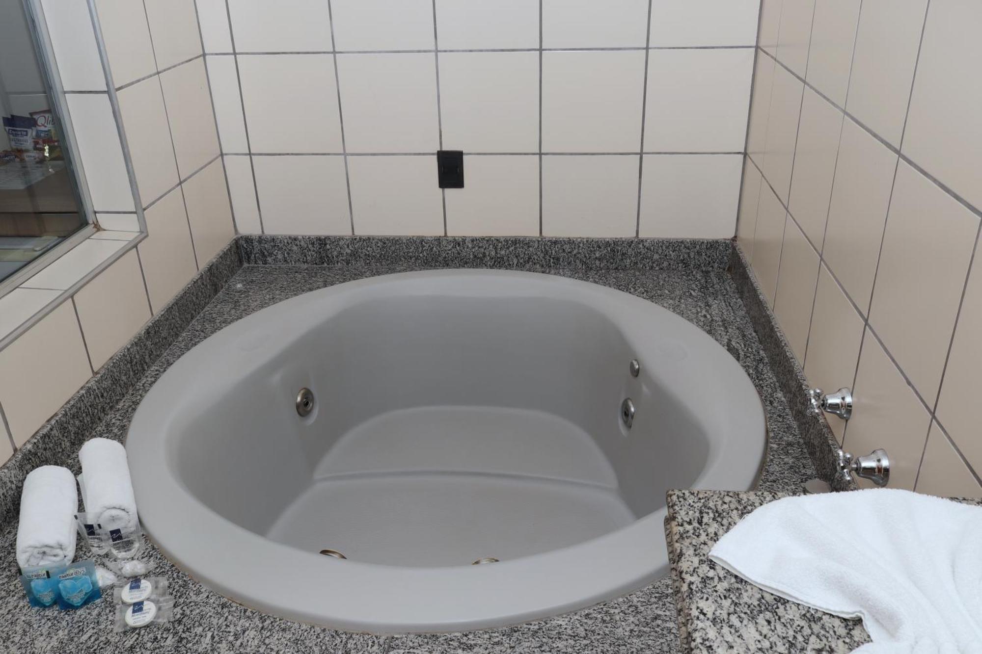 Superior Room Spa Bath