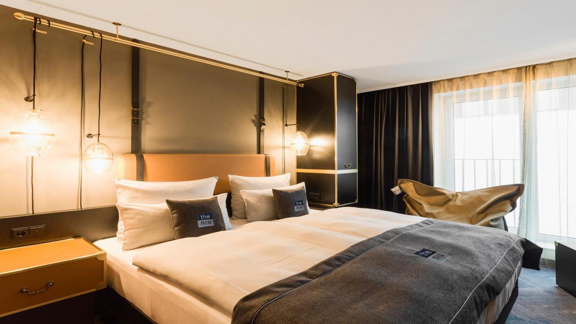 Premium Queen Room