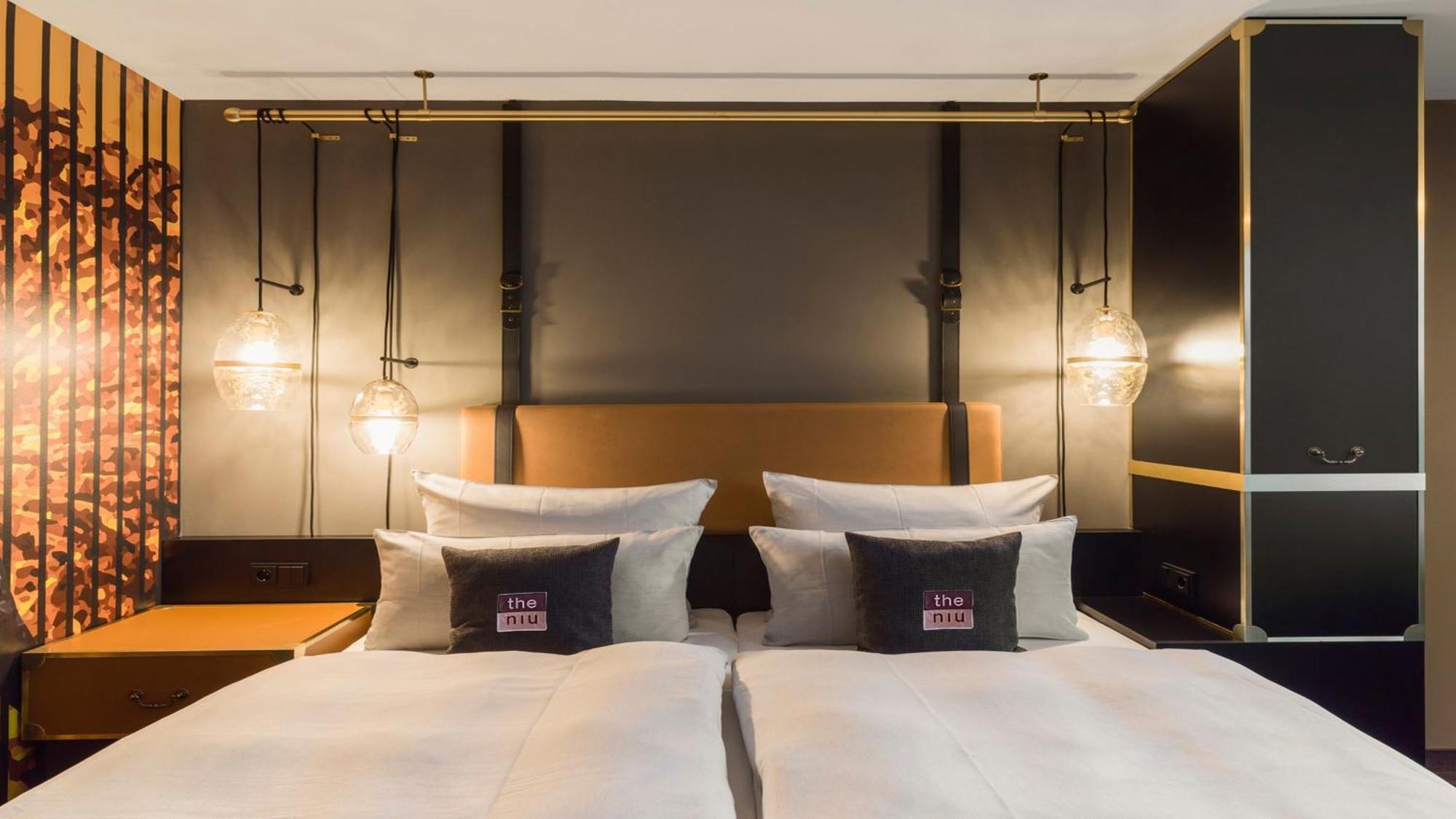 Premium Queen Room