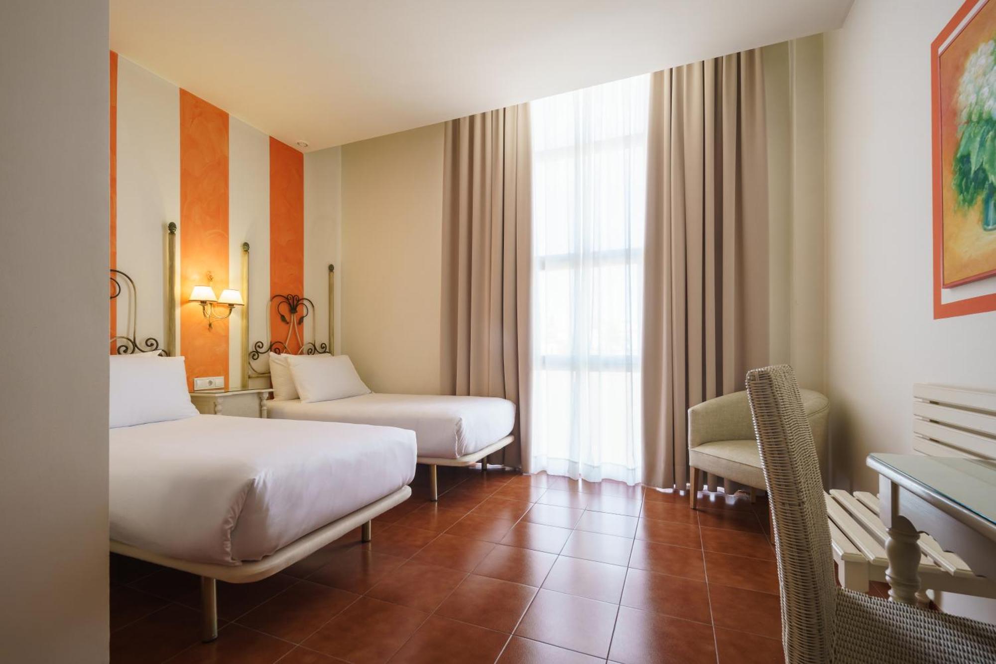 Deluxe Double or Twin Room River View