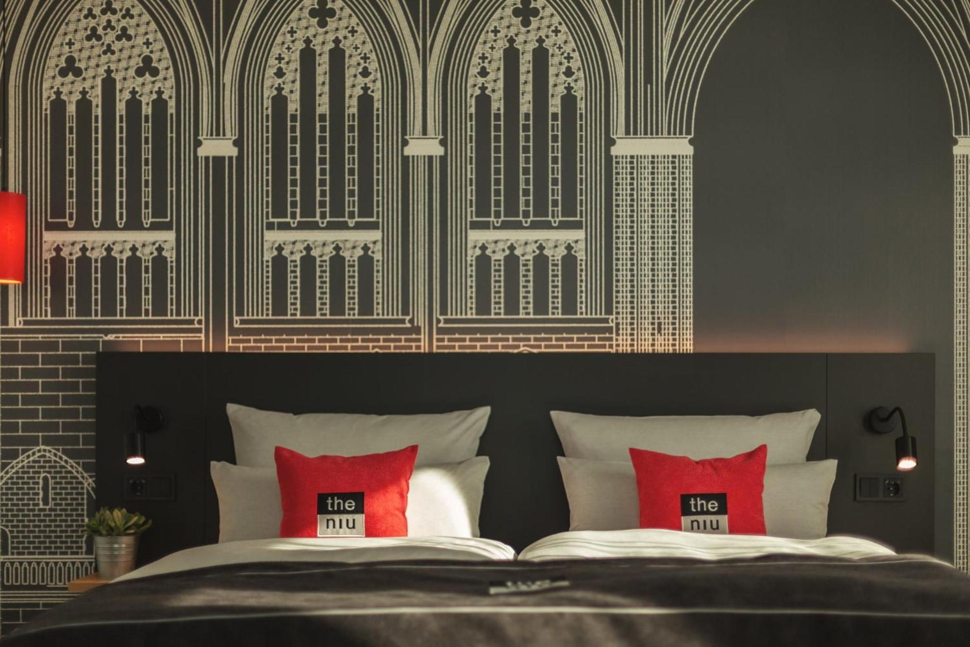 Premium Queen Room