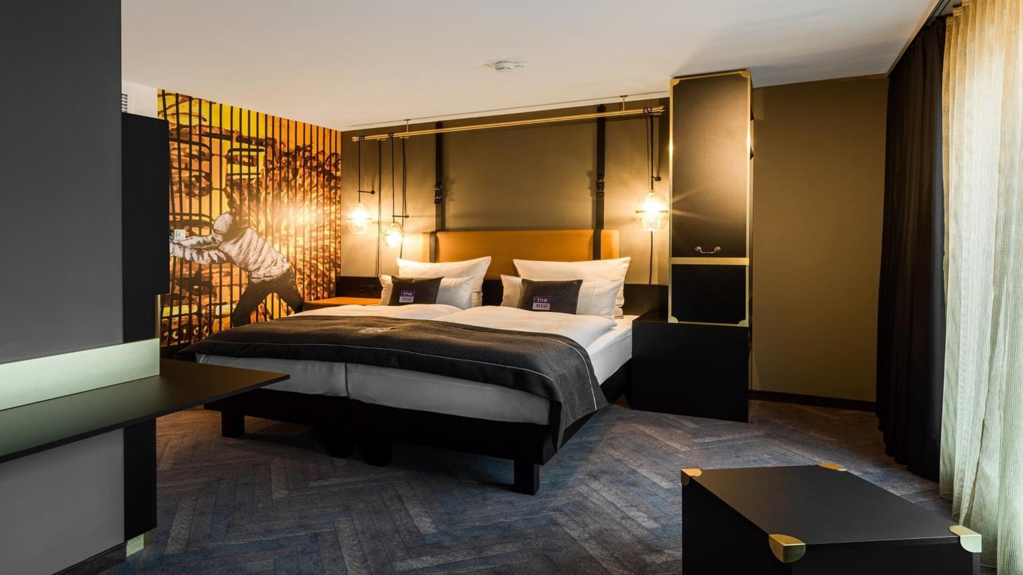 Premium Queen Room