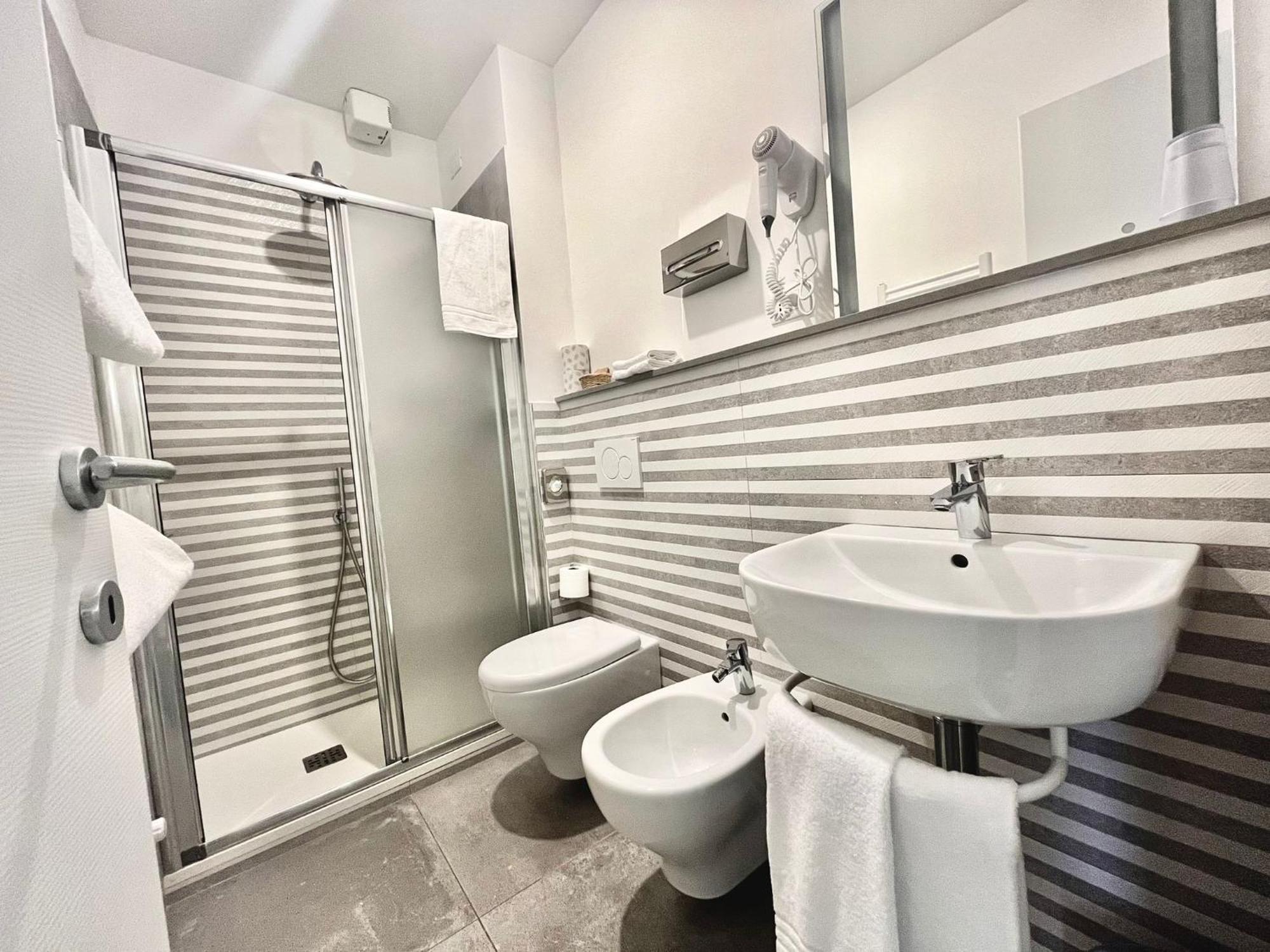 Triple Room,1616448439:JPEG