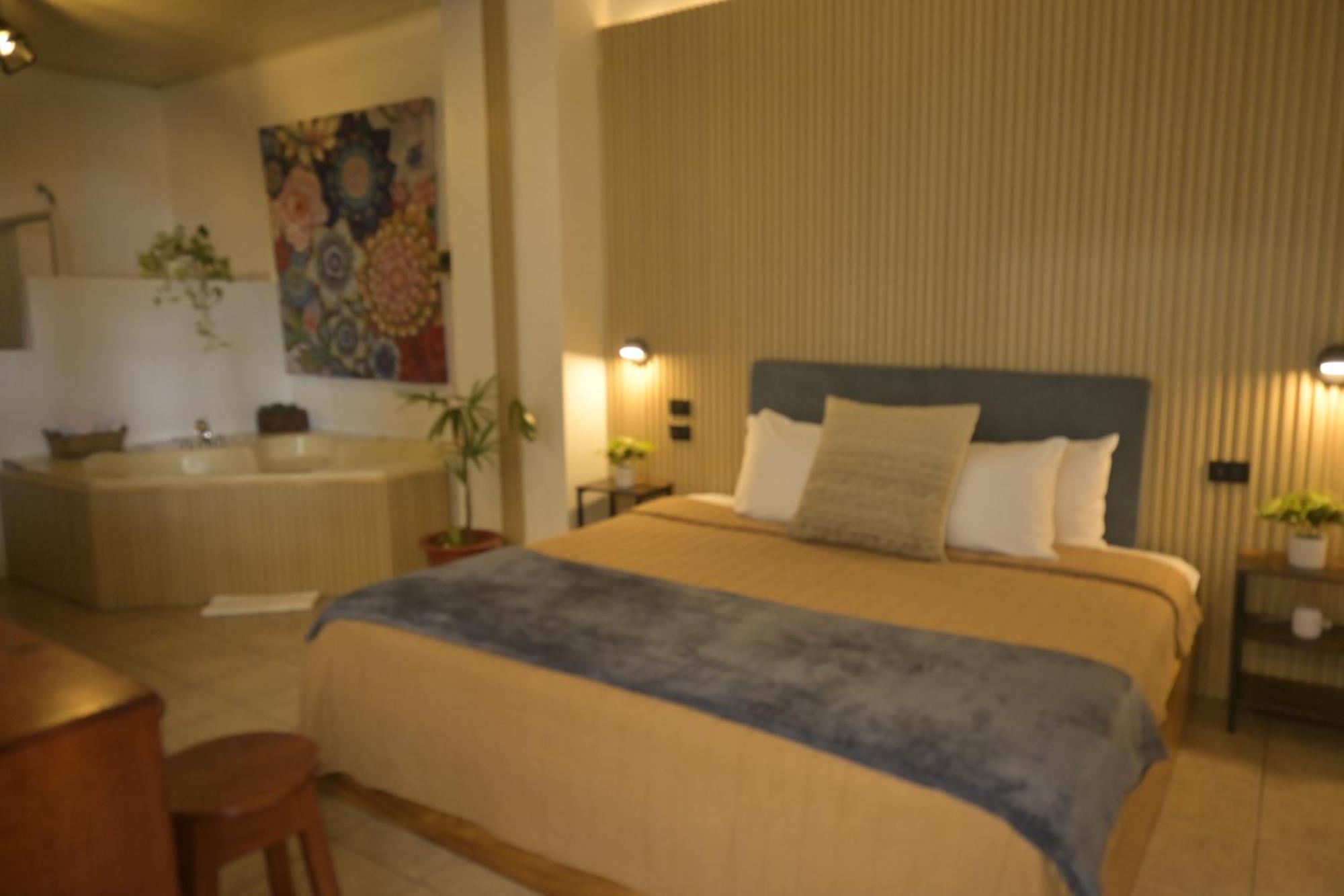 Honeymoon Suite