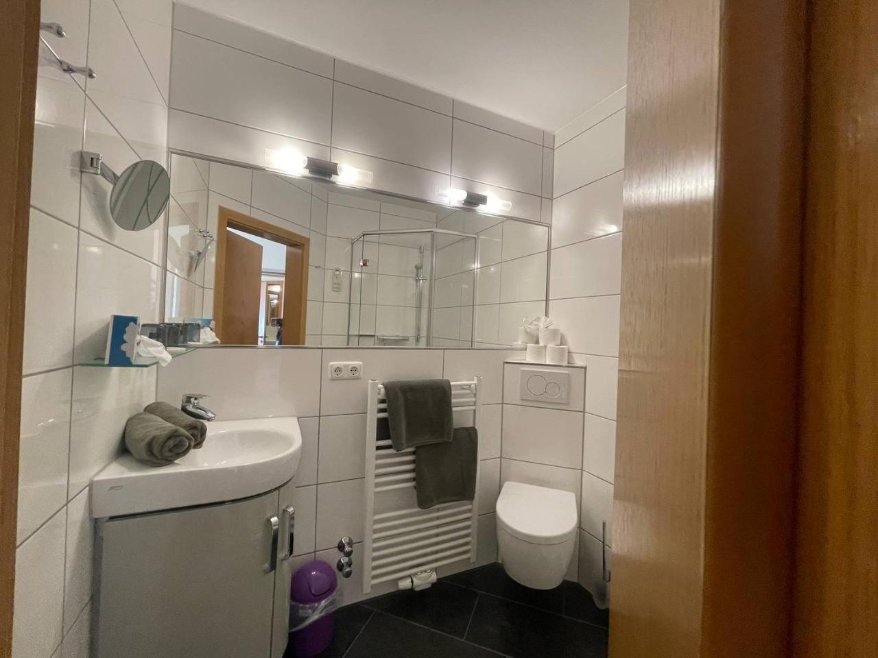 Double Room Long