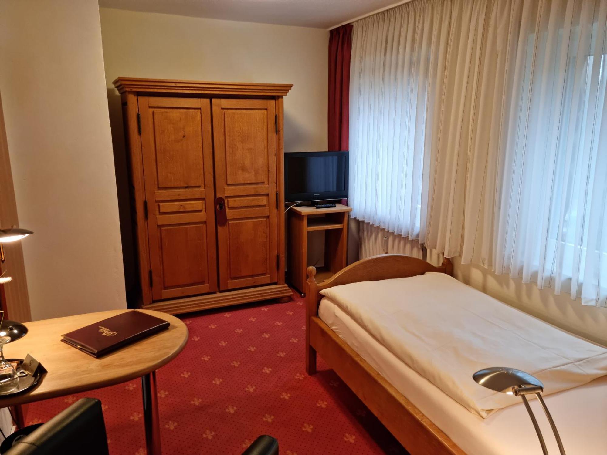 Deluxe Single Room