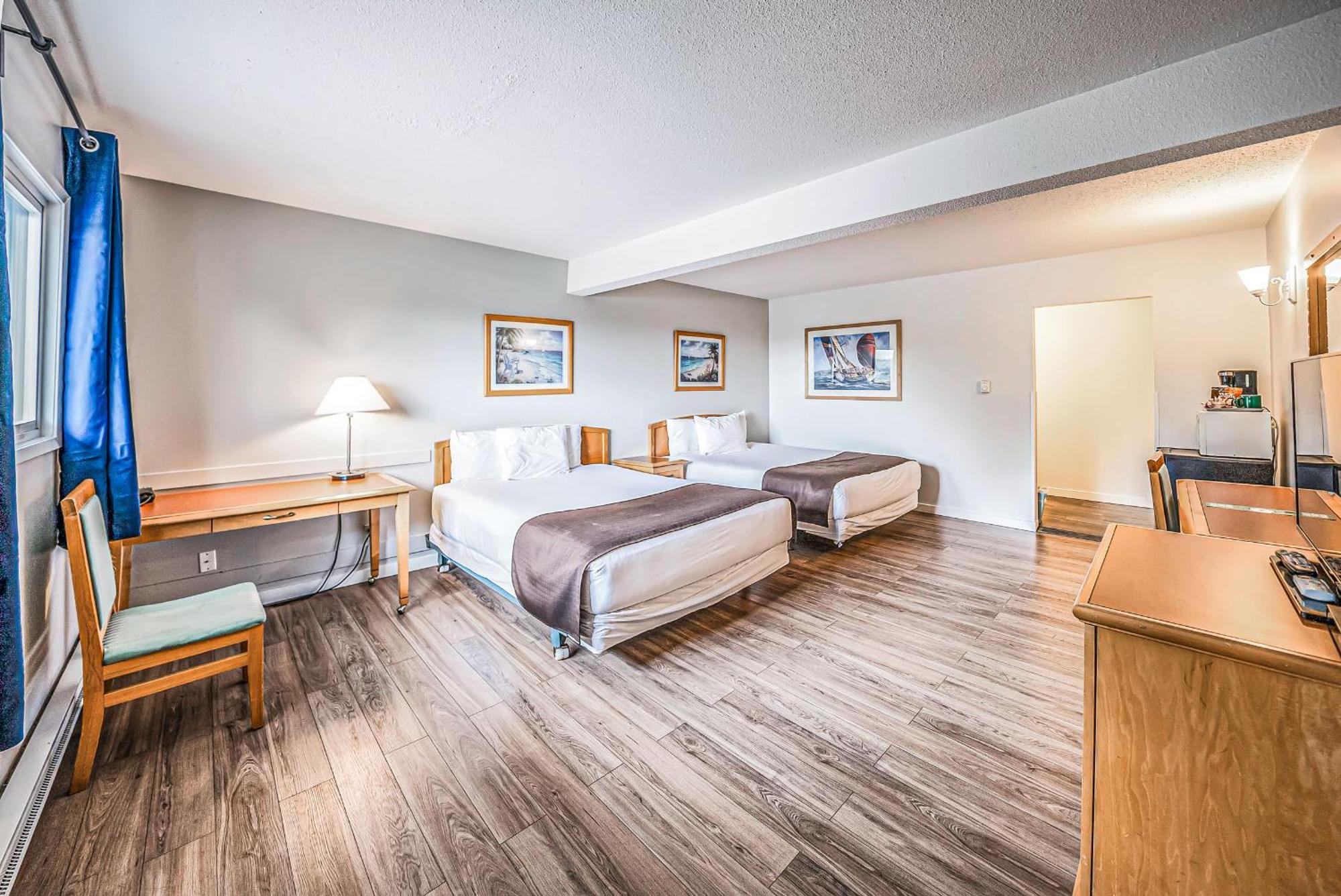 Standard Queen Room Two Queen Beds