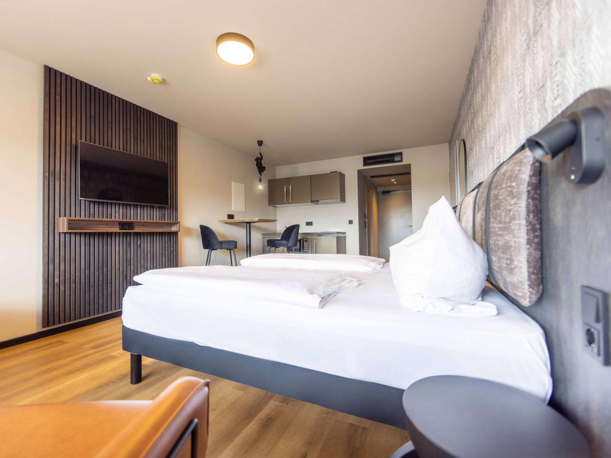 Superior Apartment King Bed